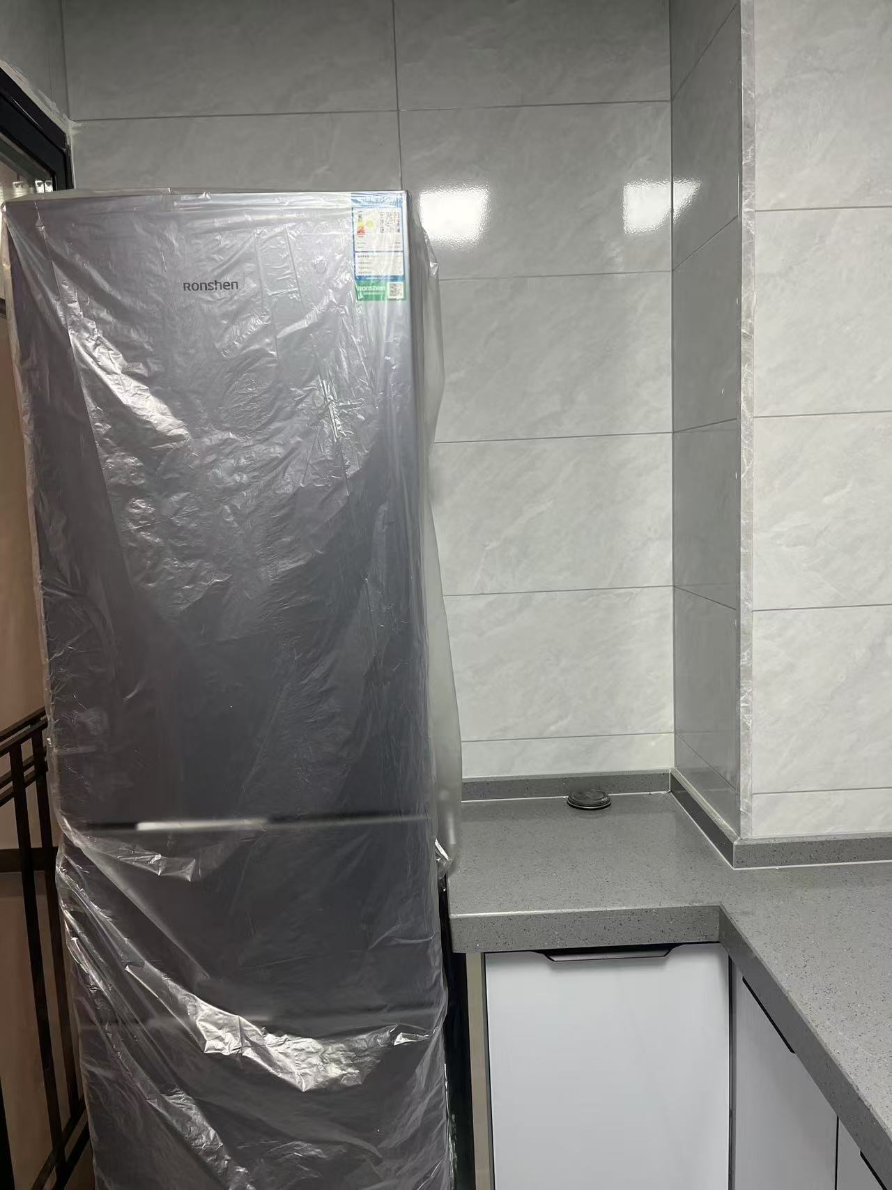 洋湖明园二期  2室2厅1卫   2000.00元/月室内图