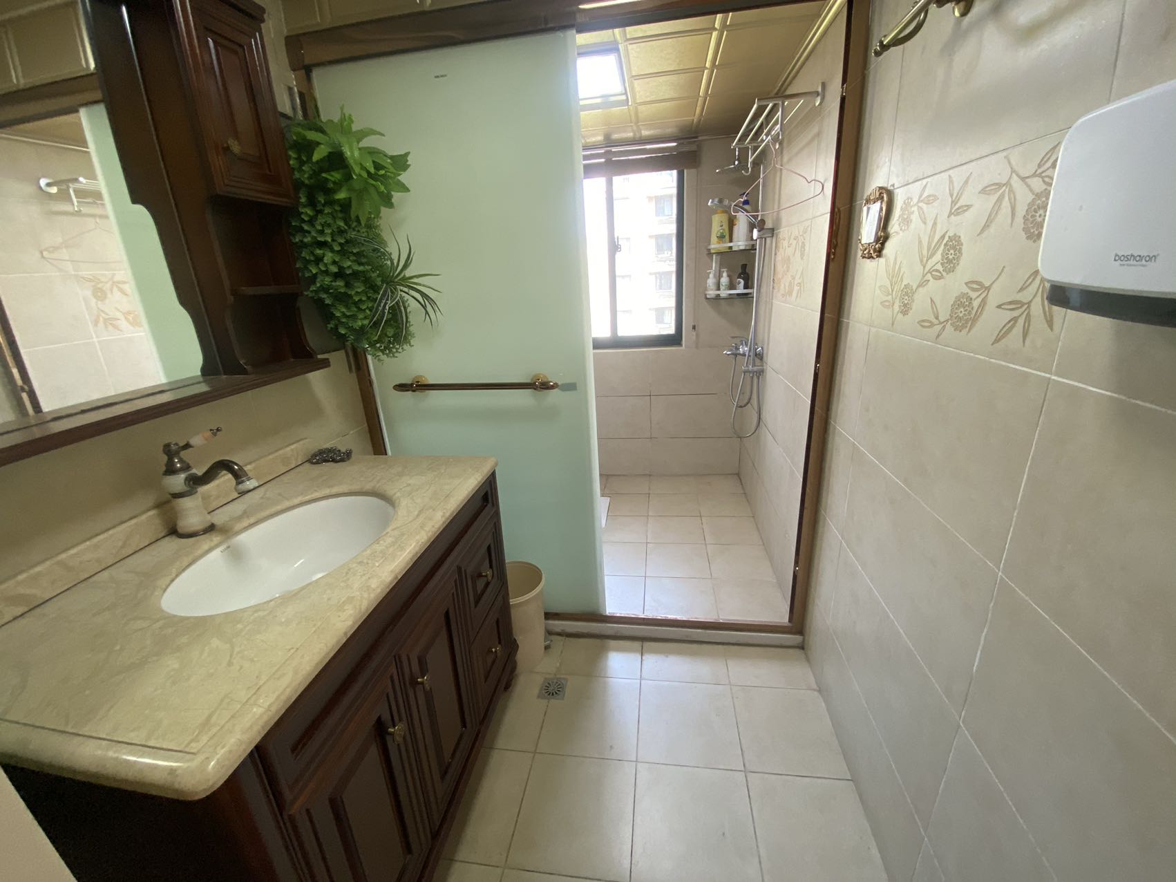 星城世家 3室2厅2卫 3500.0元/月 星城世家 3室2厅2卫 3500.0元/月室内图