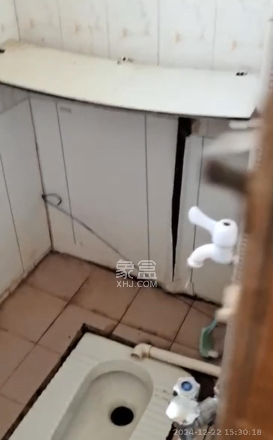 红旗区二片 2室1厅1卫 1000.0元/月 红旗区二片 2室1厅1卫 1000.0元/月室内图