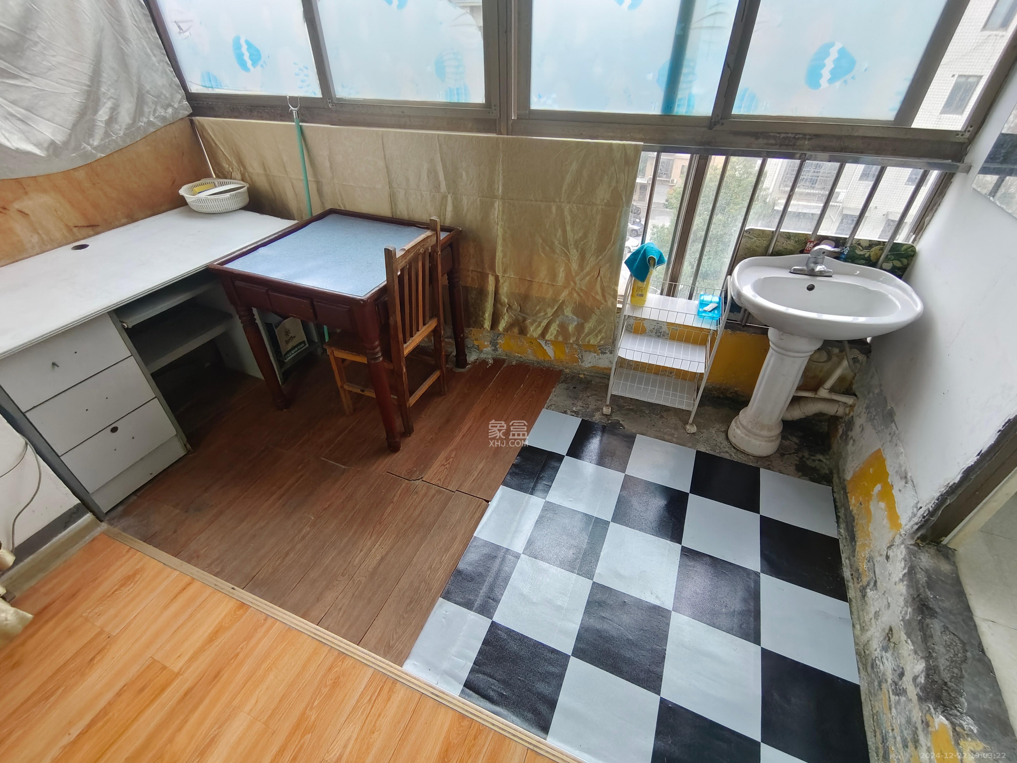 麓谷沐春园  3室2厅1卫    2100.0元/月 麓谷沐春园  3室2厅1卫    2100.0元/月