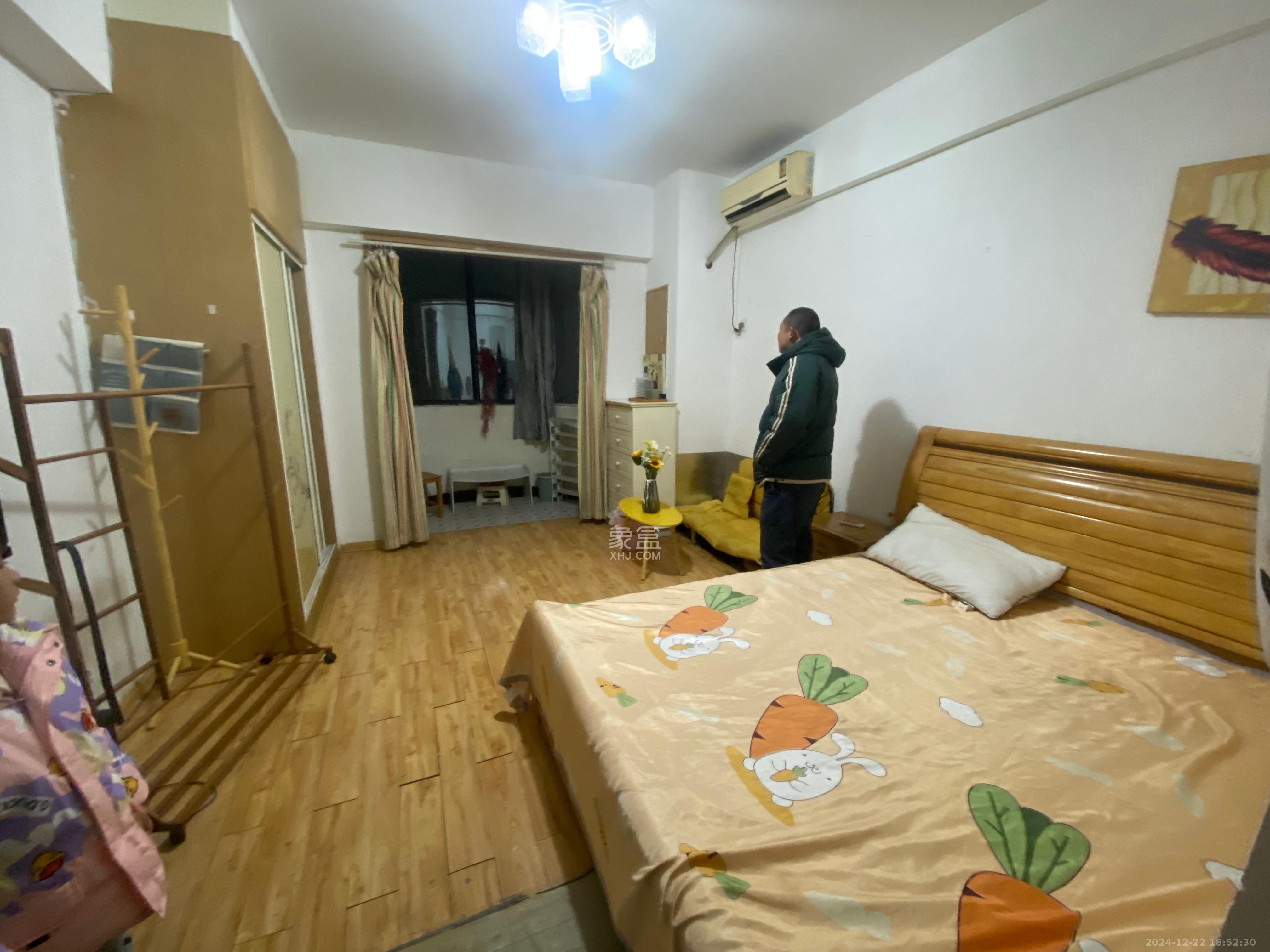 生活艺术城  1室1厅1卫   1200.00元/月室内图