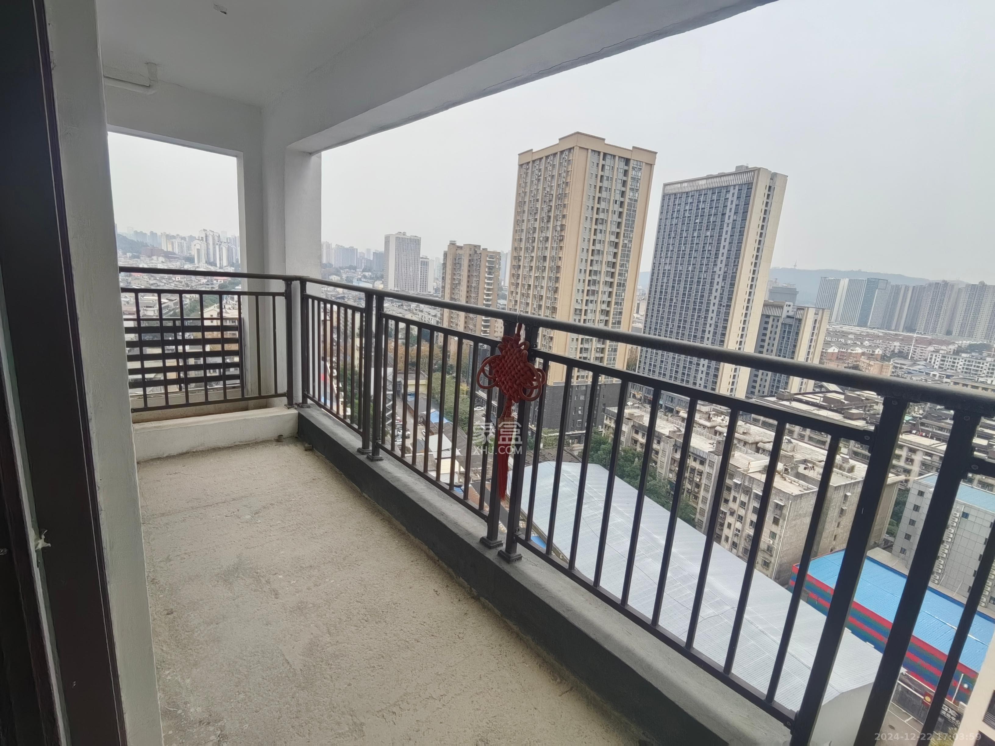 奥园城市天骄二期 3室2厅2卫 1200.0元/月 奥园城市天骄二期 3室2厅2卫 1200.0元/月室内图