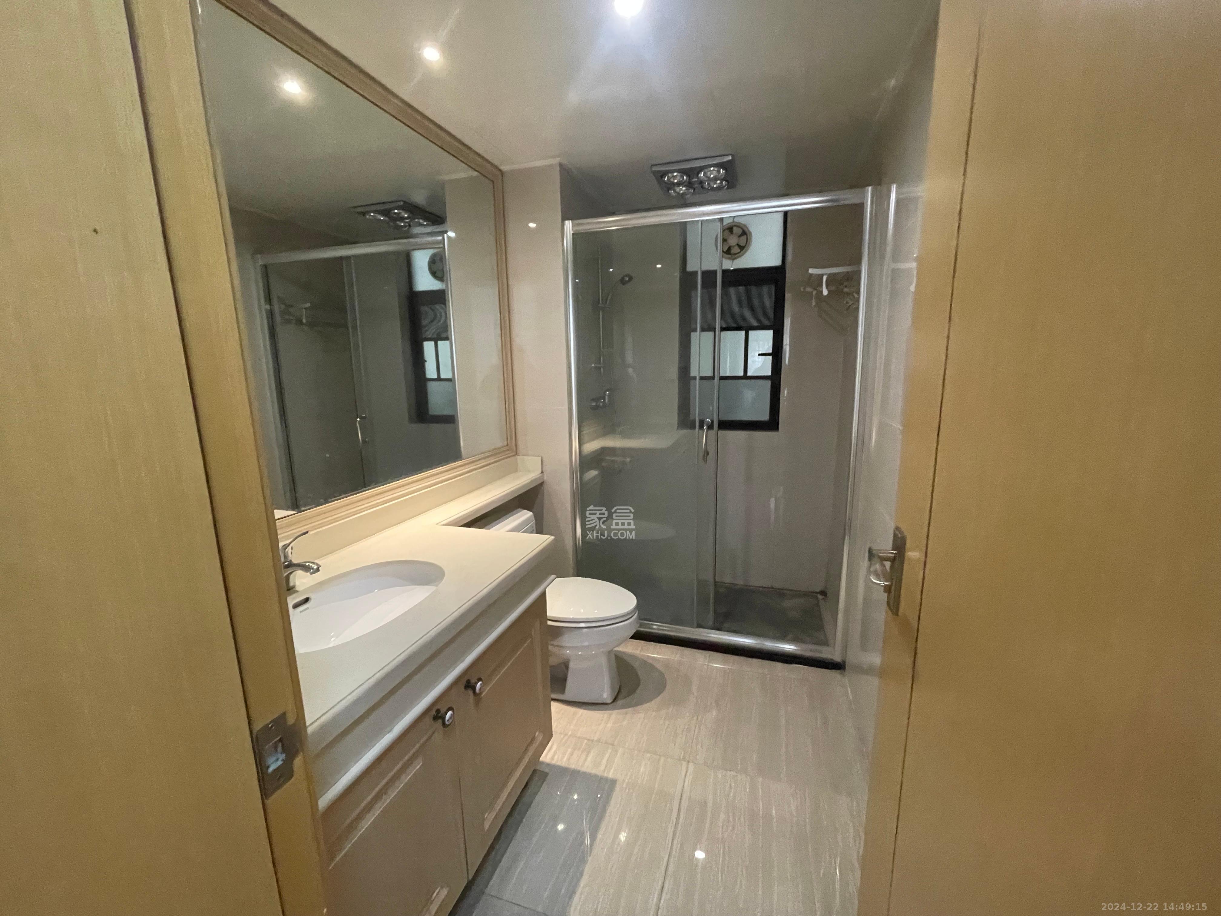 中海国际三期 3室2厅2卫 2500.0元/月 中海国际三期 3室2厅2卫 2500.0元/月室内图