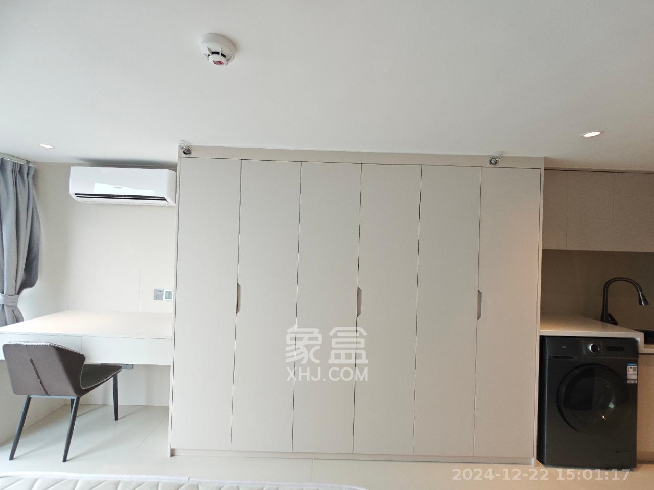 卓越中寰  1室1厅1卫    1700.0元/月室内图