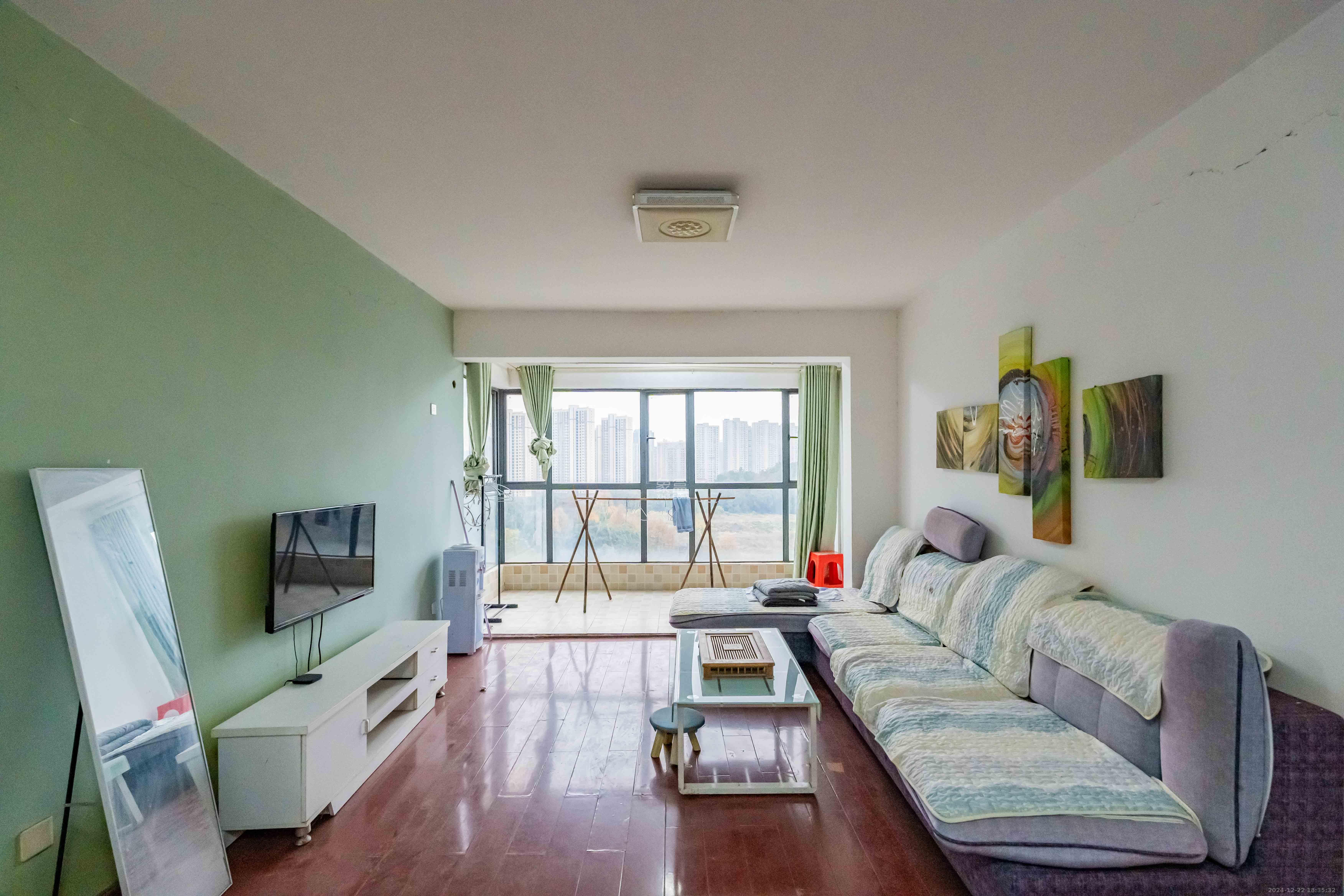 悦湖山  4室2厅1卫    1700.0元/月 悦湖山  4室2厅1卫    1700.0元/月