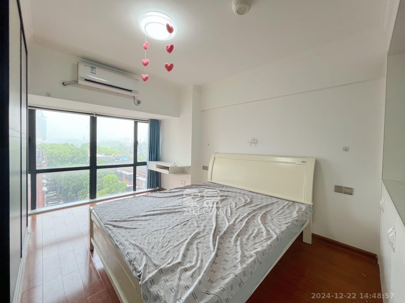 麓江春 2室1厅1卫 2500.0元/月 麓江春 2室1厅1卫 2500.0元/月室内图