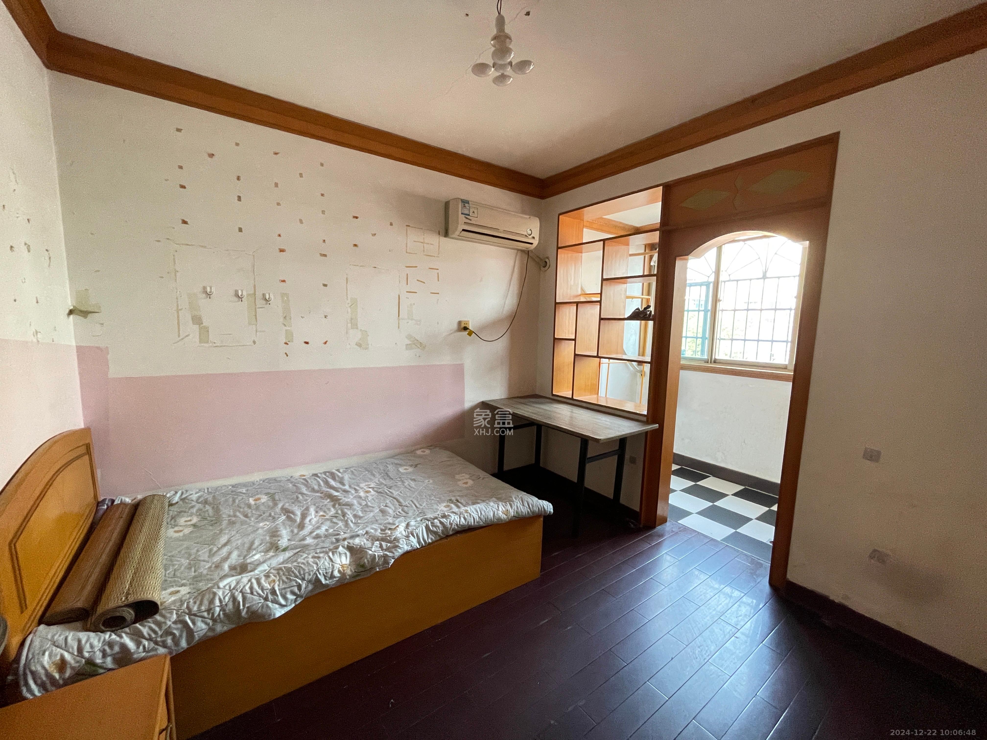 阳明山庄 5室2厅3卫 2300.0元/月 阳明山庄 5室2厅3卫 2300.0元/月室内图