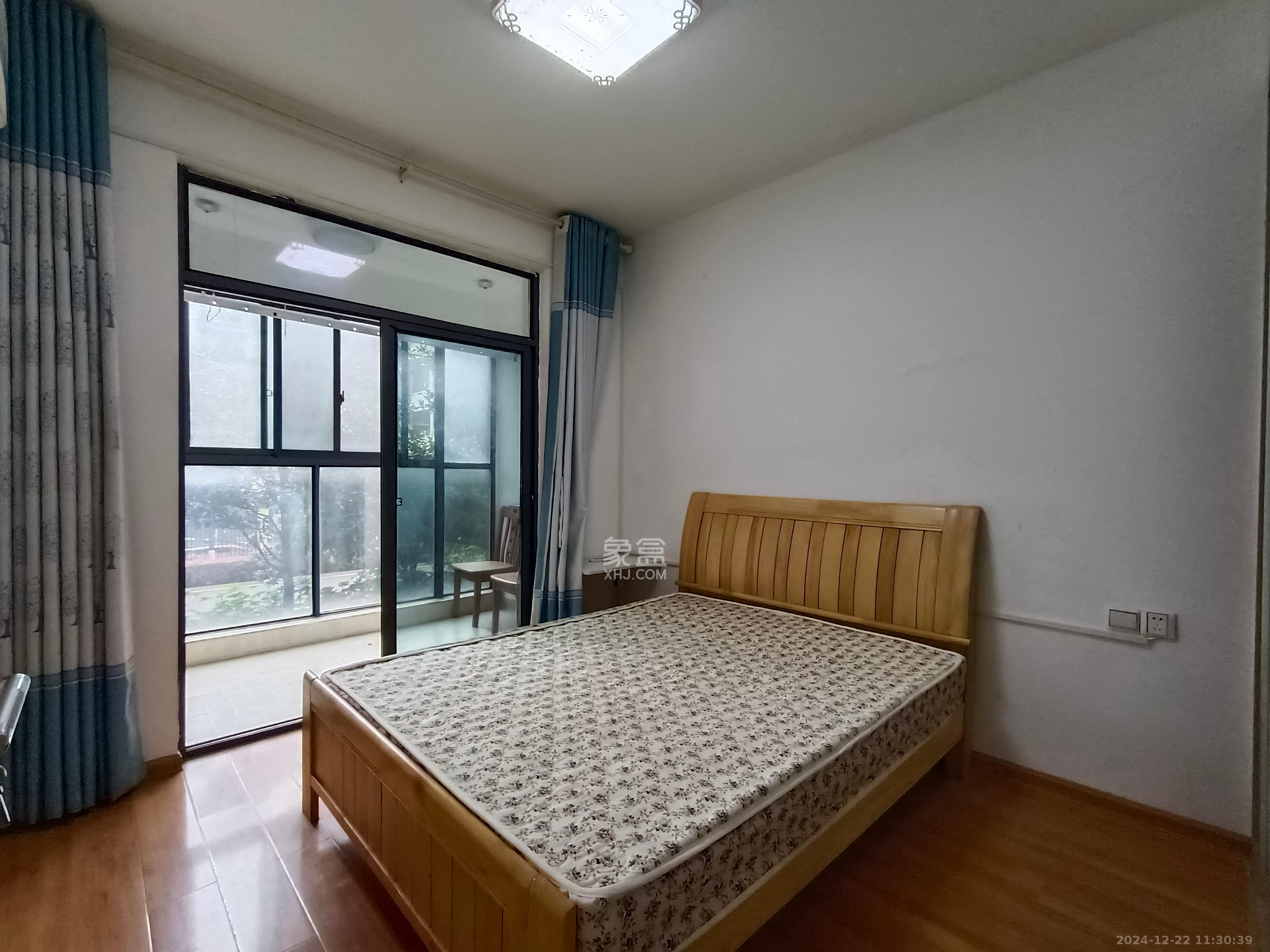荣盛花语馨苑  3室2厅1卫    2200.0元/月室内图