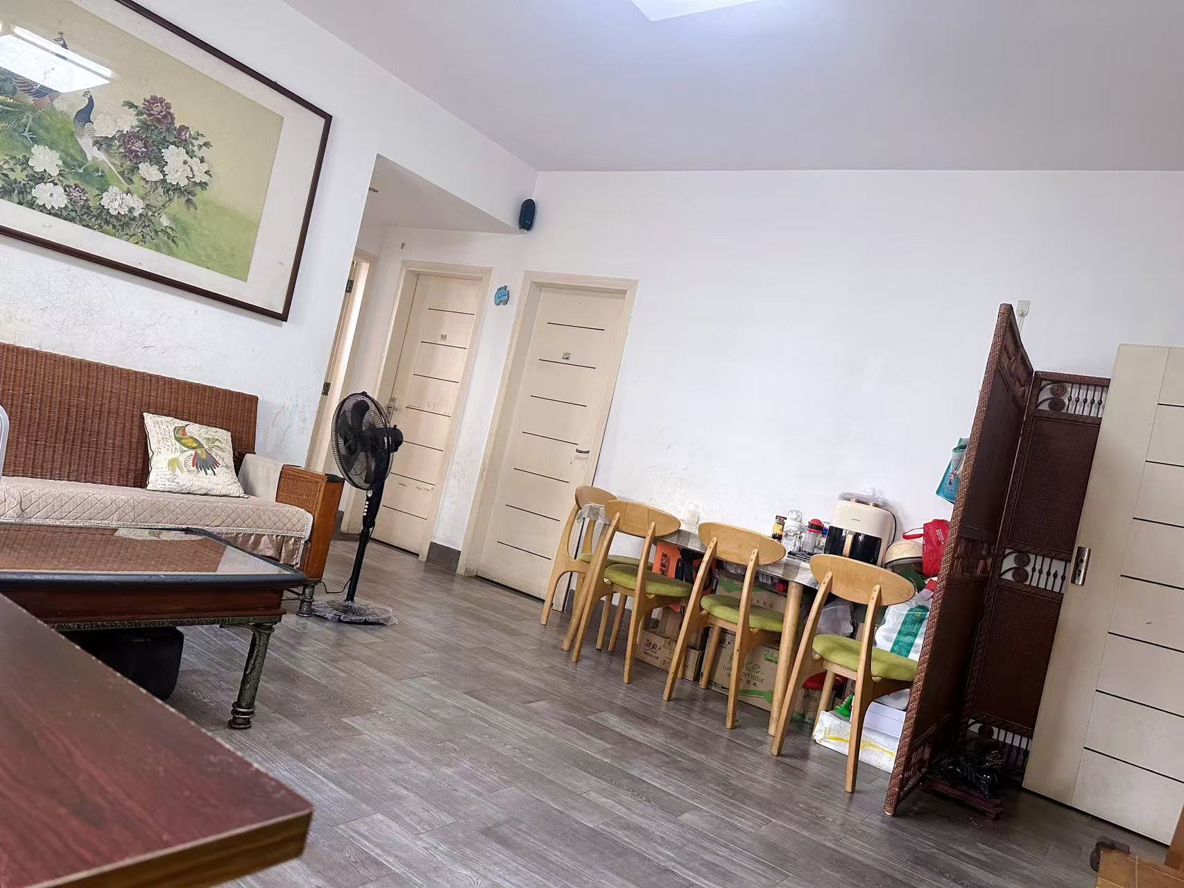 蔚兰天成 2室2厅1卫 90.0万 蔚兰天成 2室2厅1卫 90.0万客厅