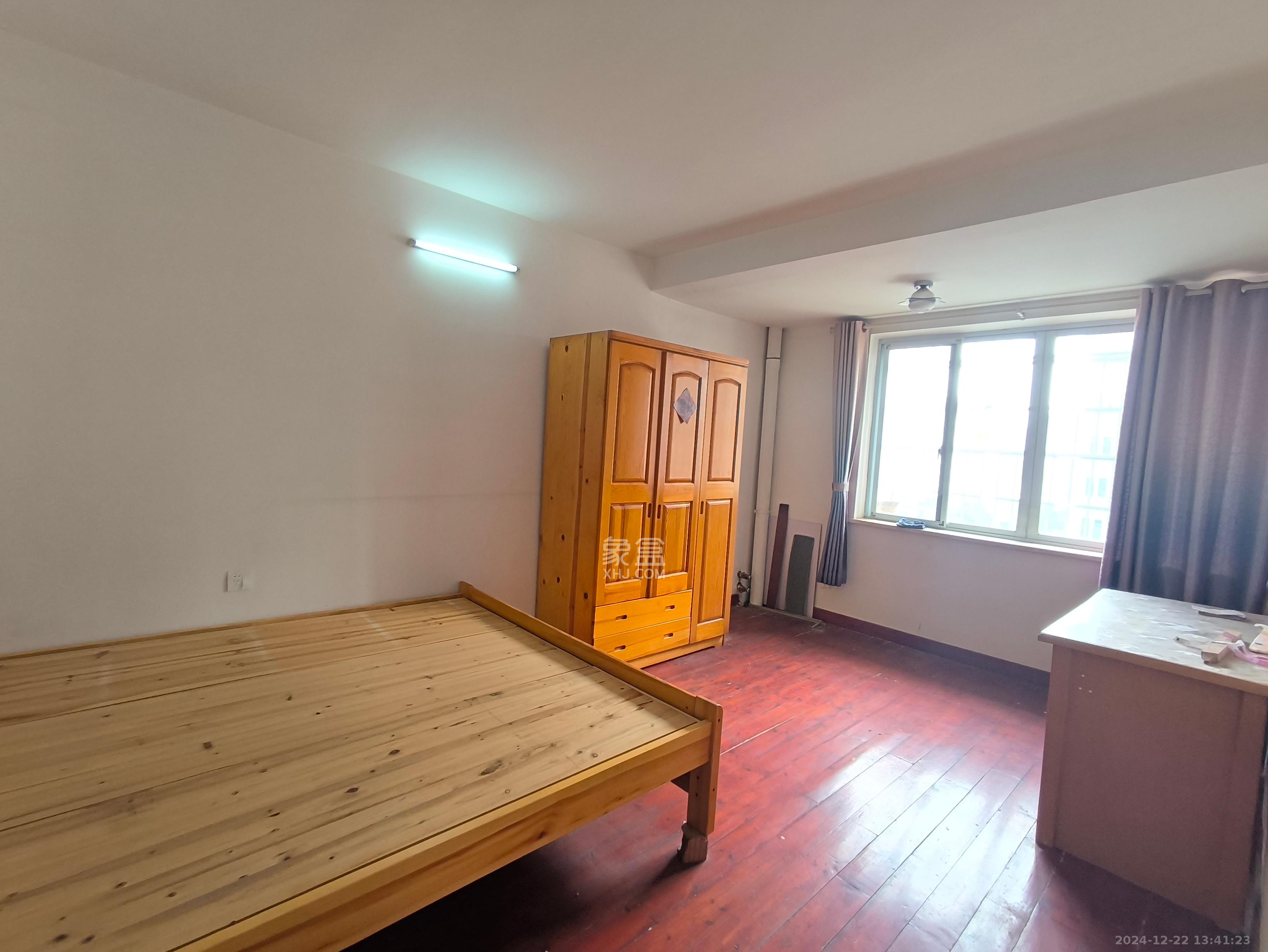 侯家塘有色研究院(长沙有色大院) 3室2厅2卫 2800.0元/月 侯家塘有色研究院(长沙有色大院) 3室2厅2卫 2800.0元/月室内图