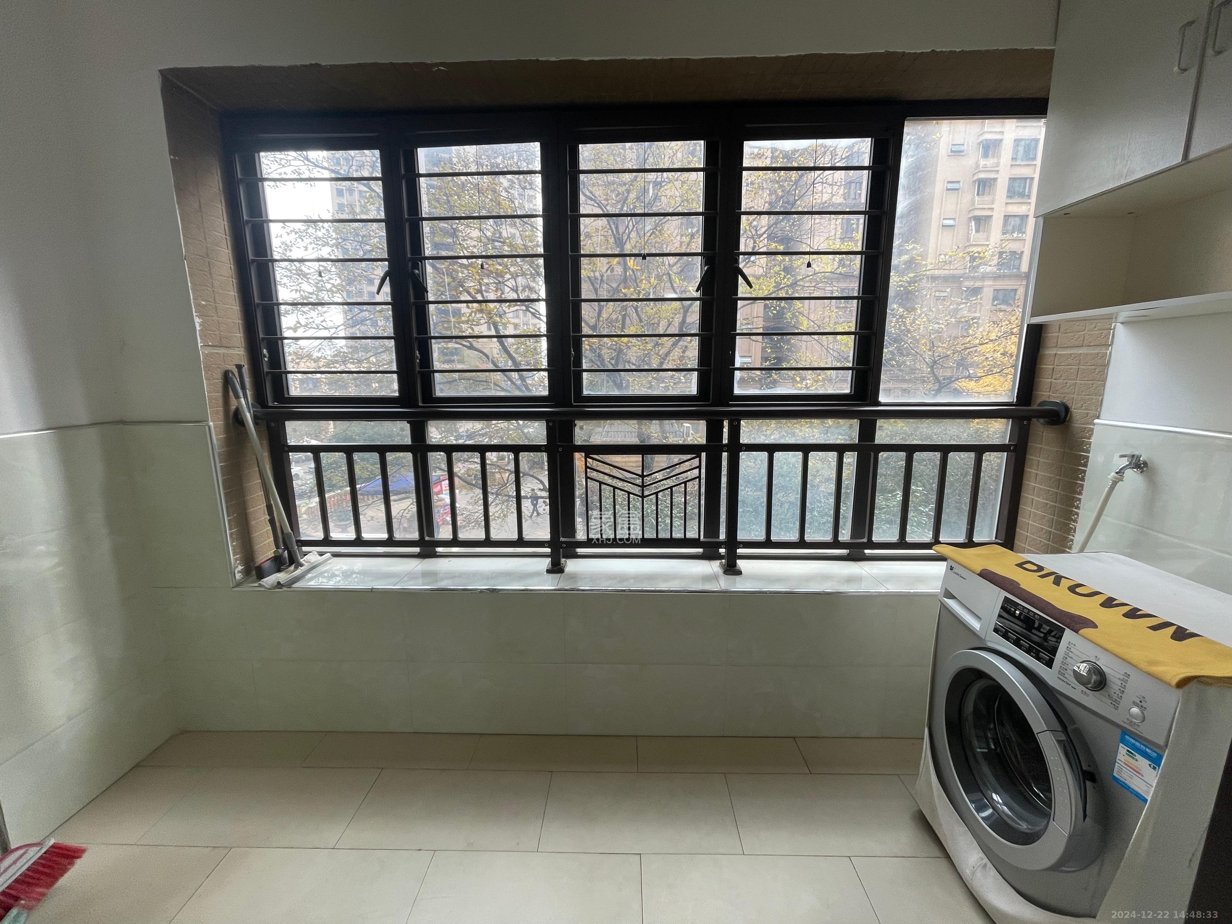 中海国际三期 3室2厅2卫 2500.0元/月 中海国际三期 3室2厅2卫 2500.0元/月室内图