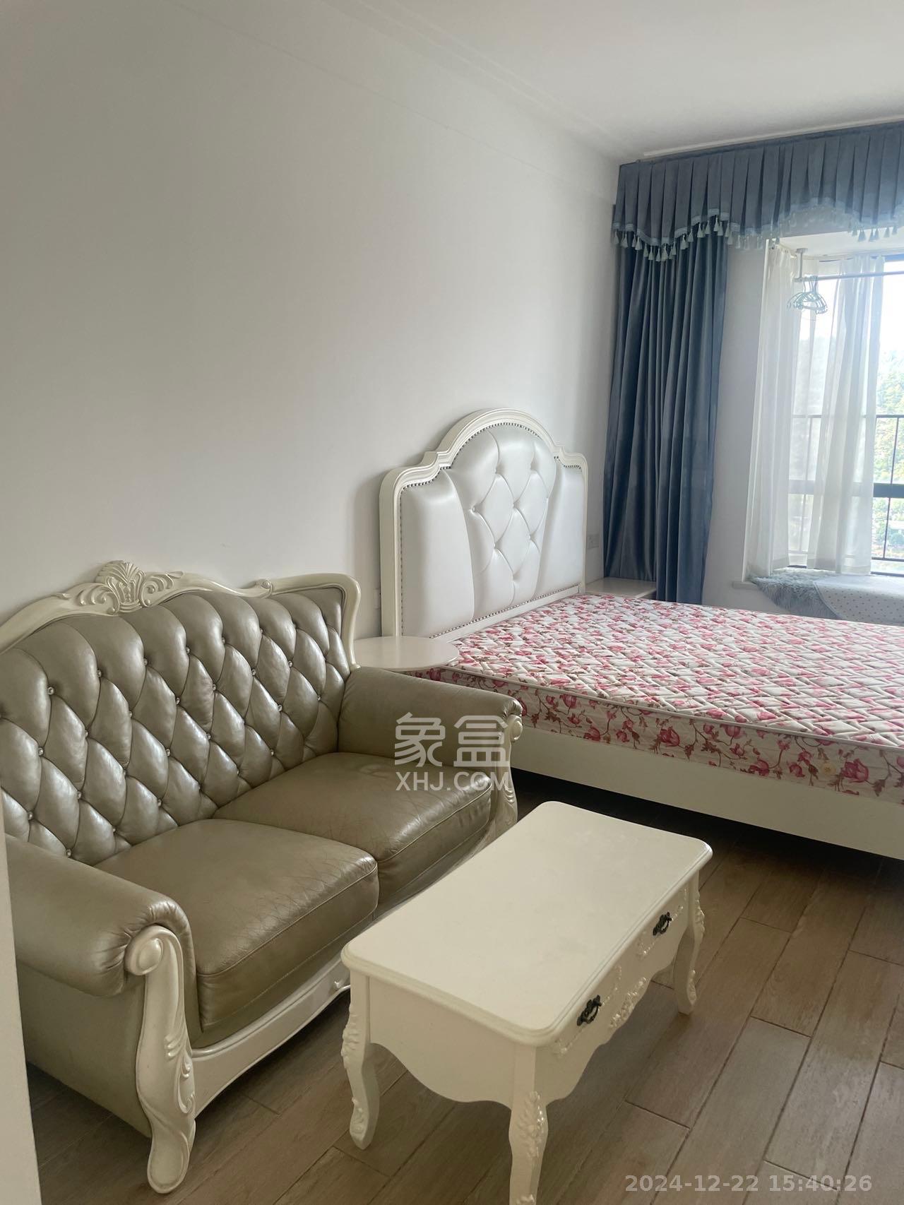 中海国际二期  1室1厅1卫    1300.0元/月 中海国际二期  1室1厅1卫    1300.0元/月室内图