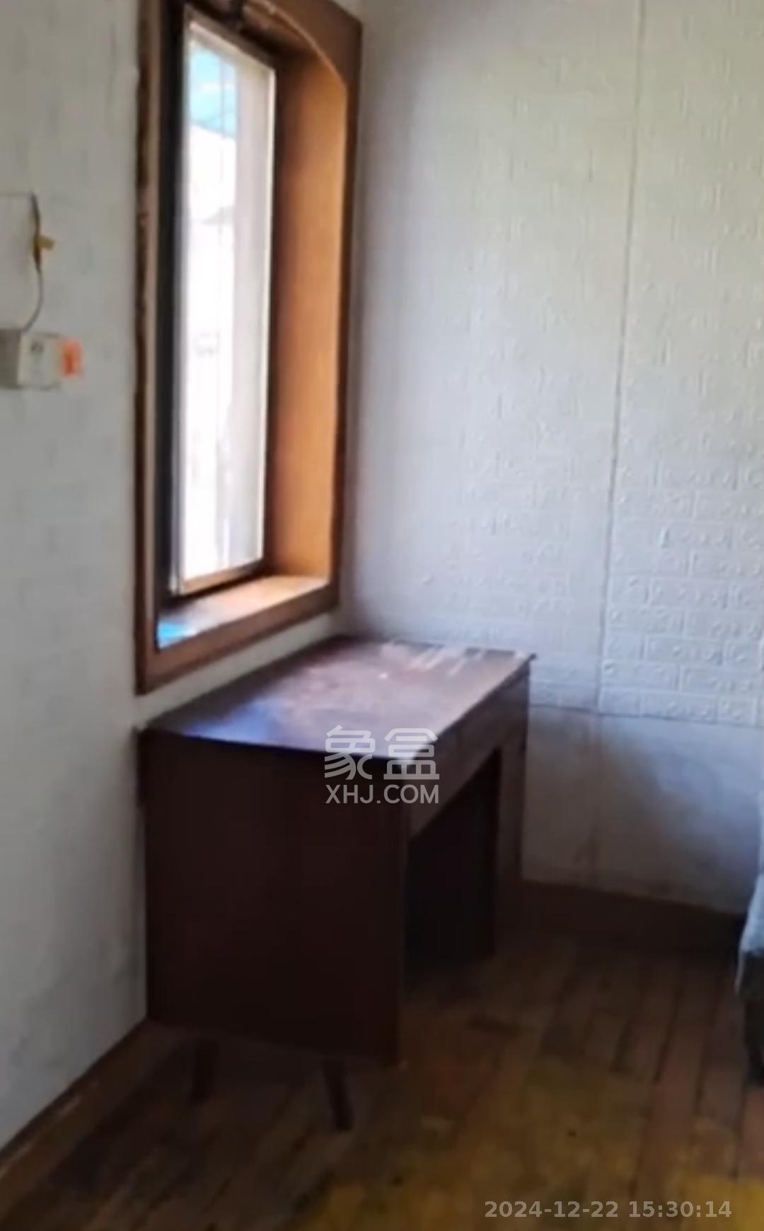 红旗区二片 2室1厅1卫 1000.0元/月 红旗区二片 2室1厅1卫 1000.0元/月室内图