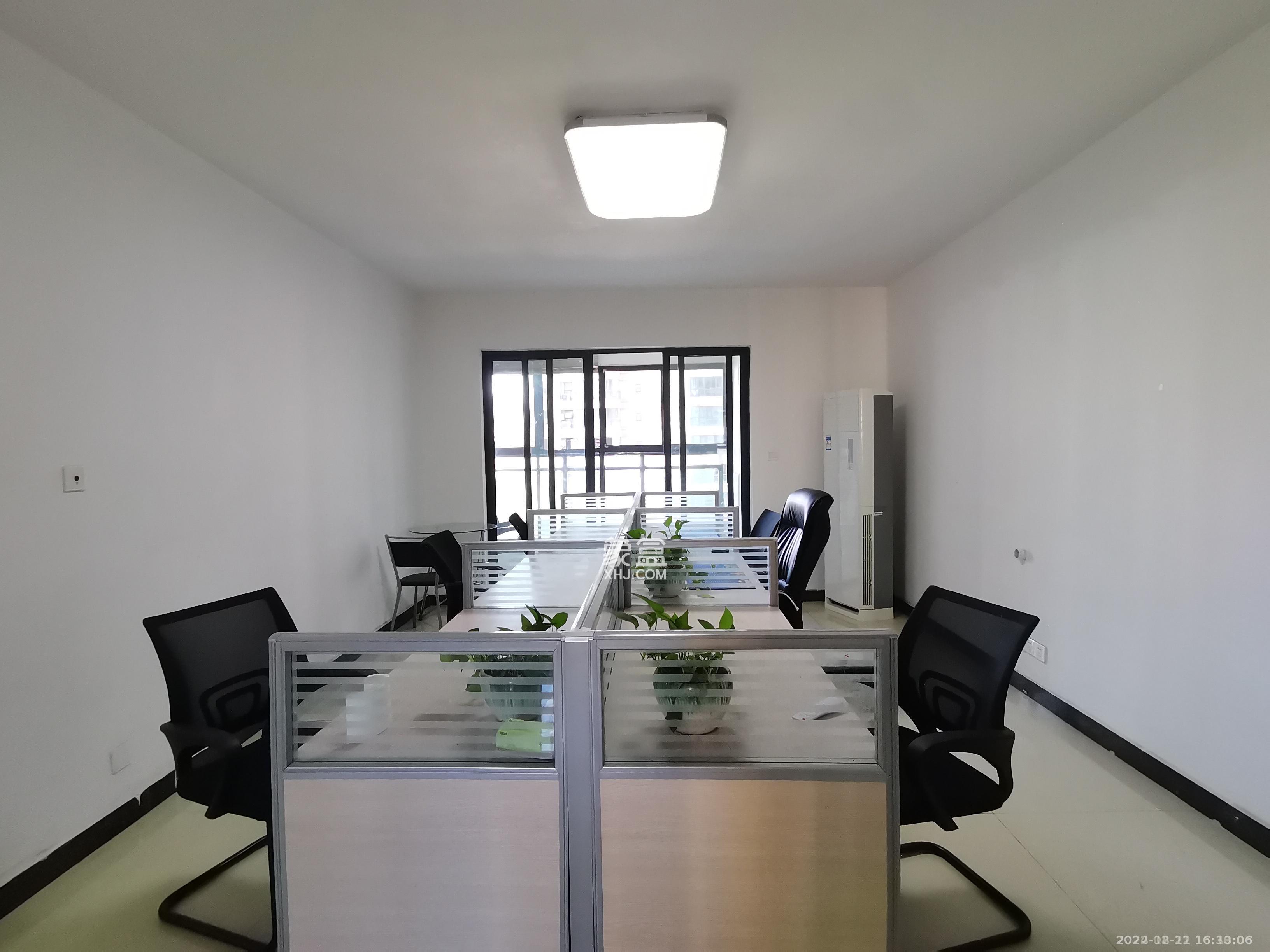 奥克斯广场 2室2厅1卫 3700.0元/月 奥克斯广场 2室2厅1卫 3700.0元/月室内图