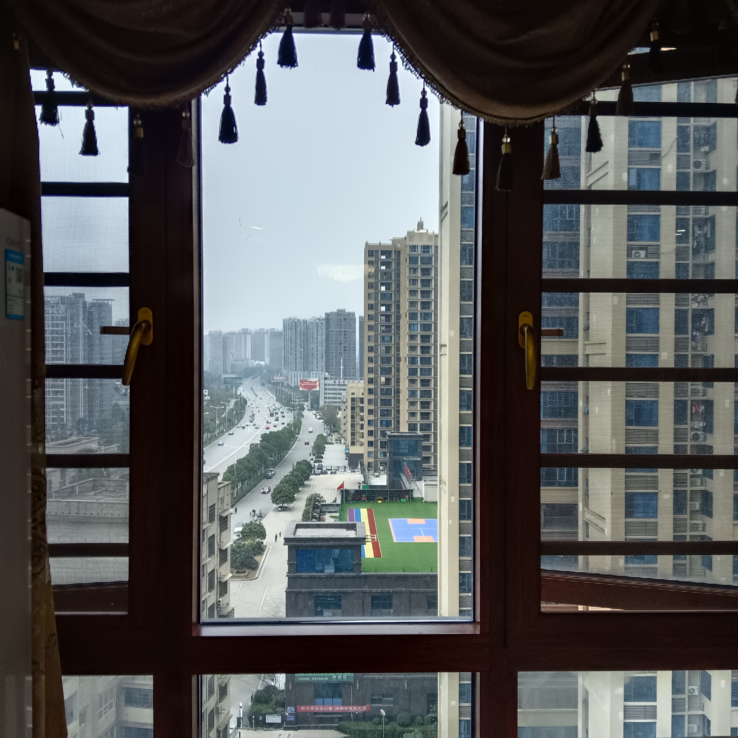 悦江山 4室2厅2卫 95.8万 悦江山 4室2厅2卫 95.8万客厅