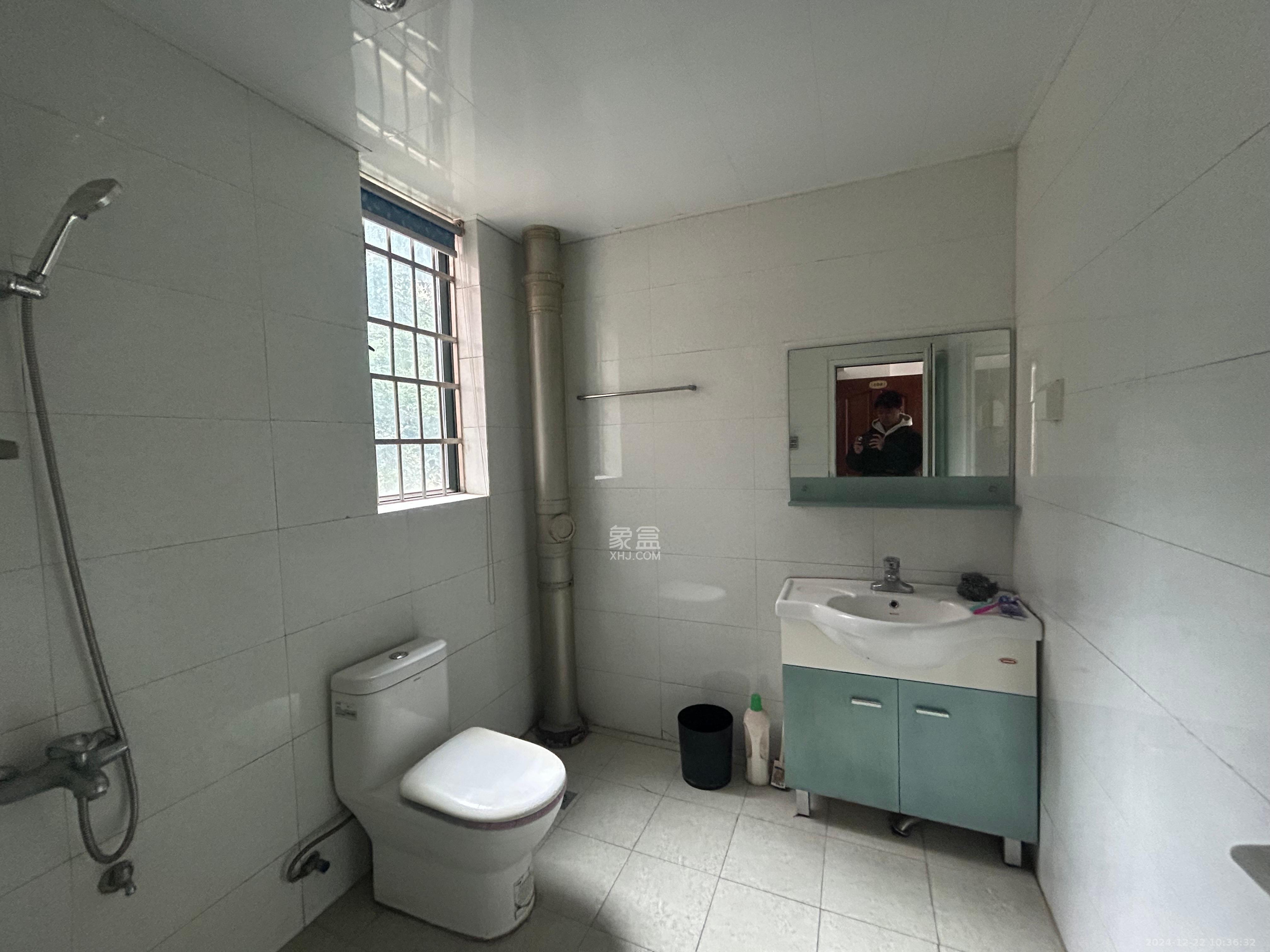 天城尚品 4室2厅2卫 2600.0元/月 天城尚品 4室2厅2卫 2600.0元/月室内图