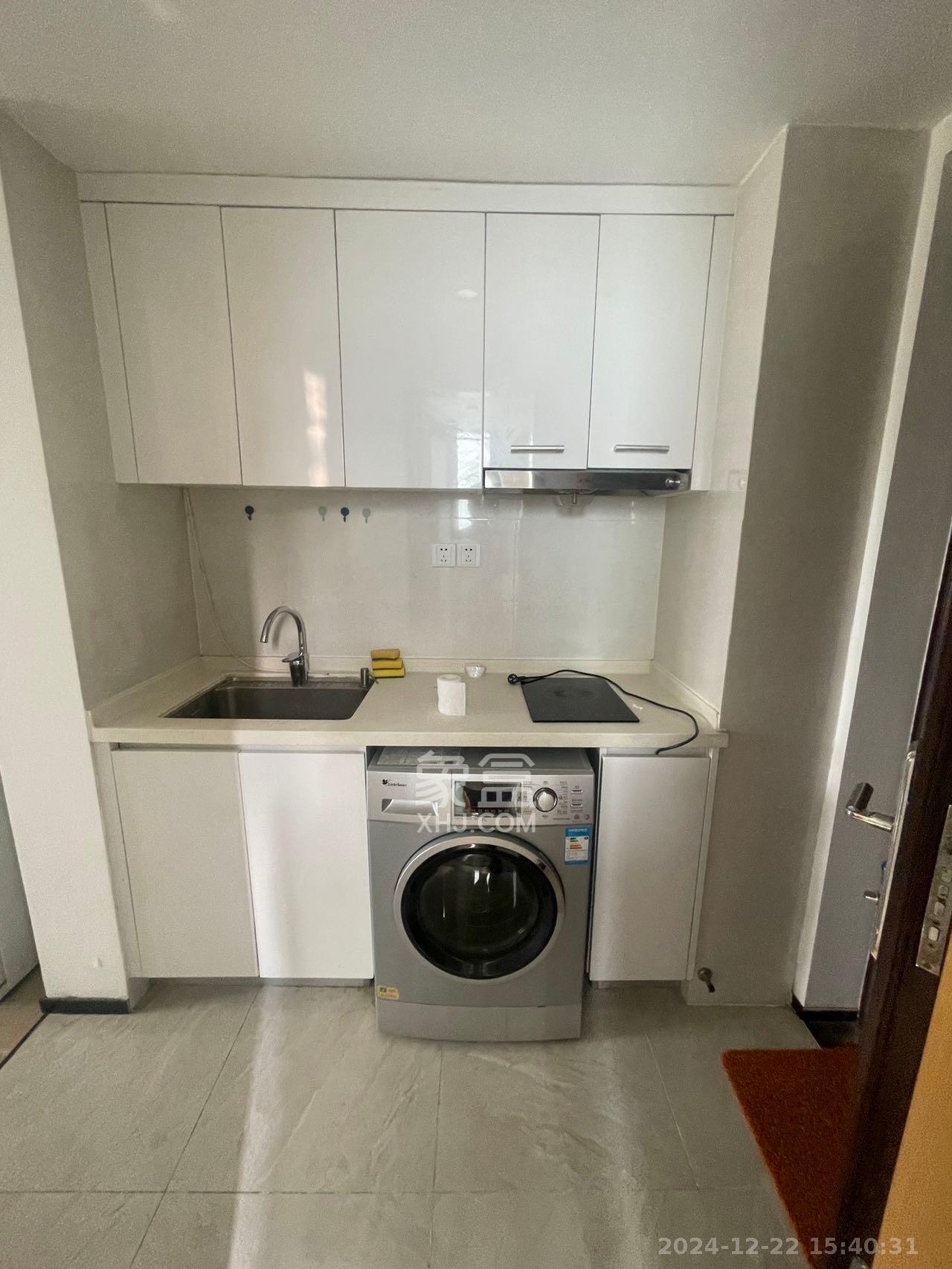 中海国际二期  1室1厅1卫    1300.0元/月 中海国际二期  1室1厅1卫    1300.0元/月室内图