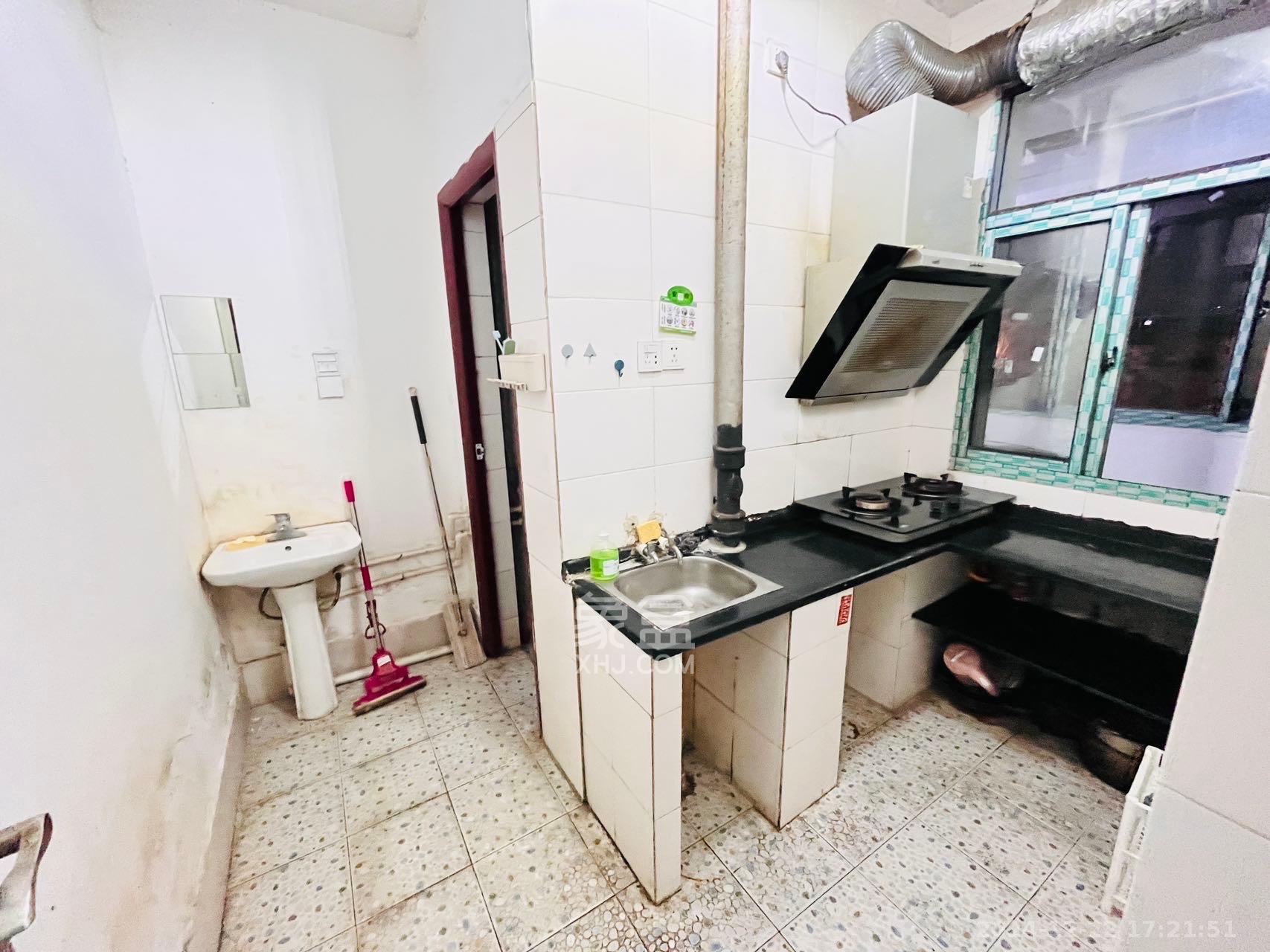 田汉剧院宿舍 2室2厅1卫 1500.0元/月 田汉剧院宿舍 2室2厅1卫 1500.0元/月室内图