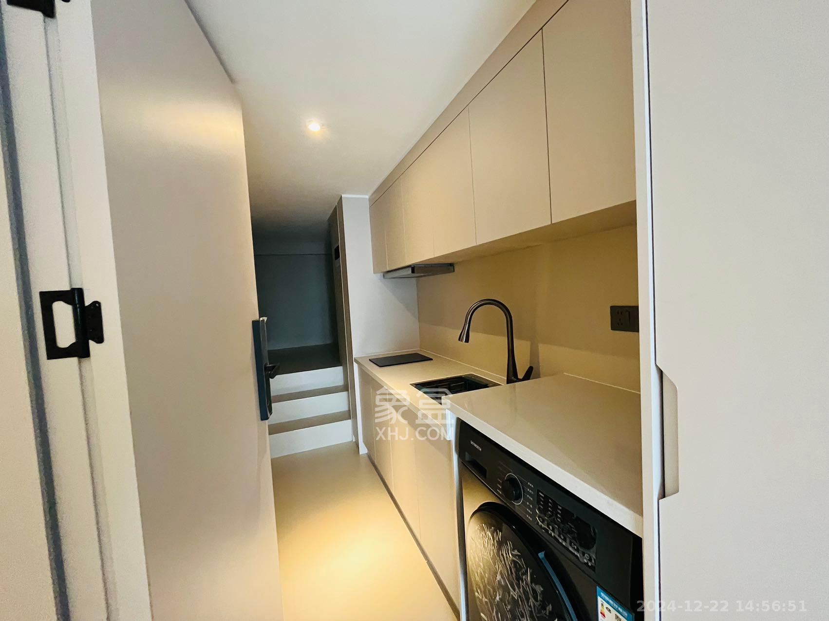 卓越中寰 1室1厅1卫 1600.0元/月 卓越中寰 1室1厅1卫 1600.0元/月室内图