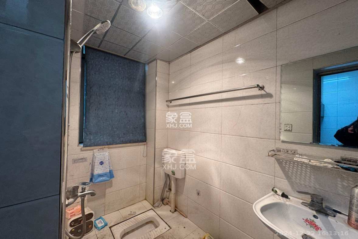 和平小区 3室2厅2卫 2500.0元/月 和平小区 3室2厅2卫 2500.0元/月室内图