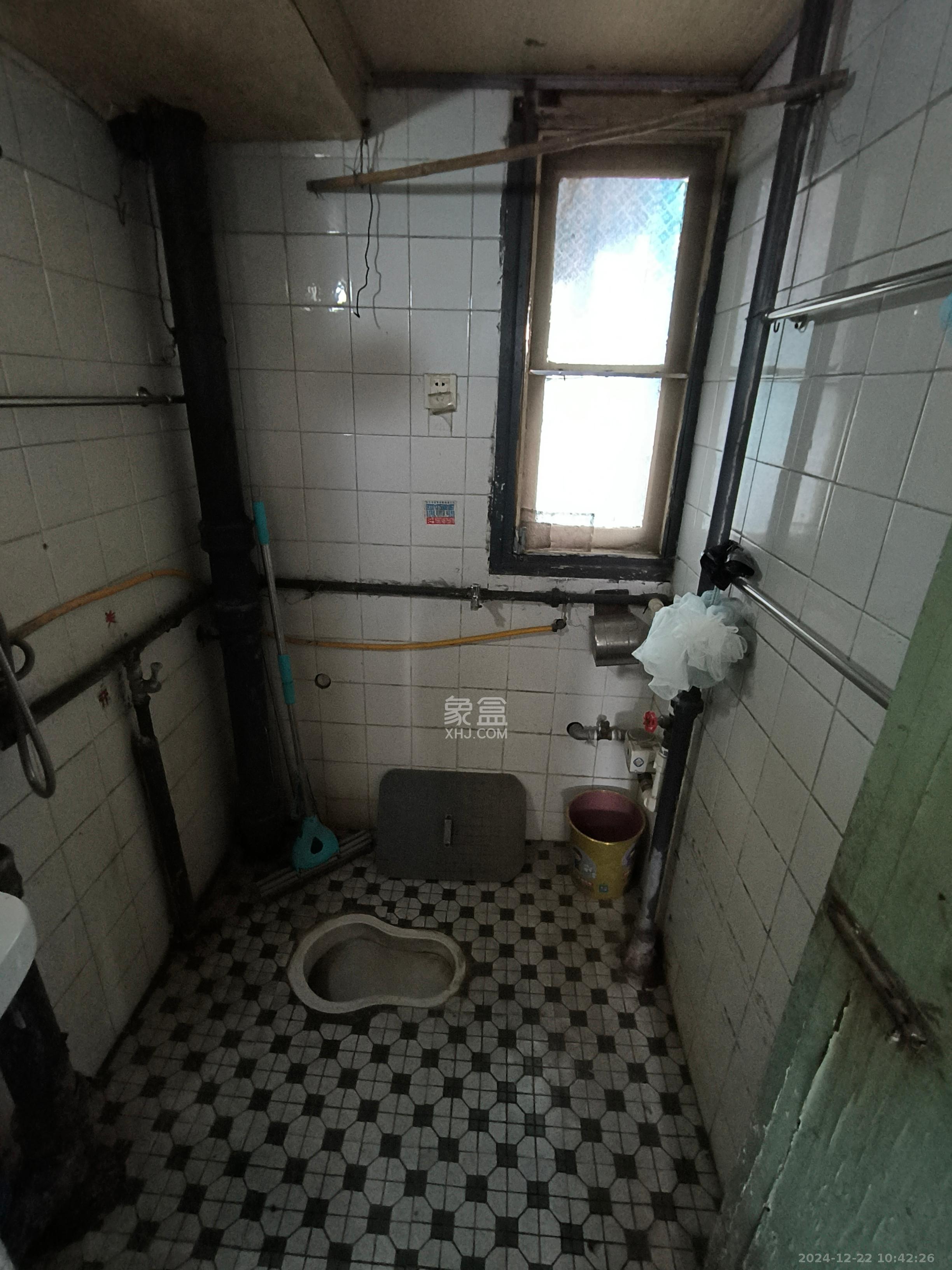 向韶村 2室2厅1卫 1300.0元/月 向韶村 2室2厅1卫 1300.0元/月室内图