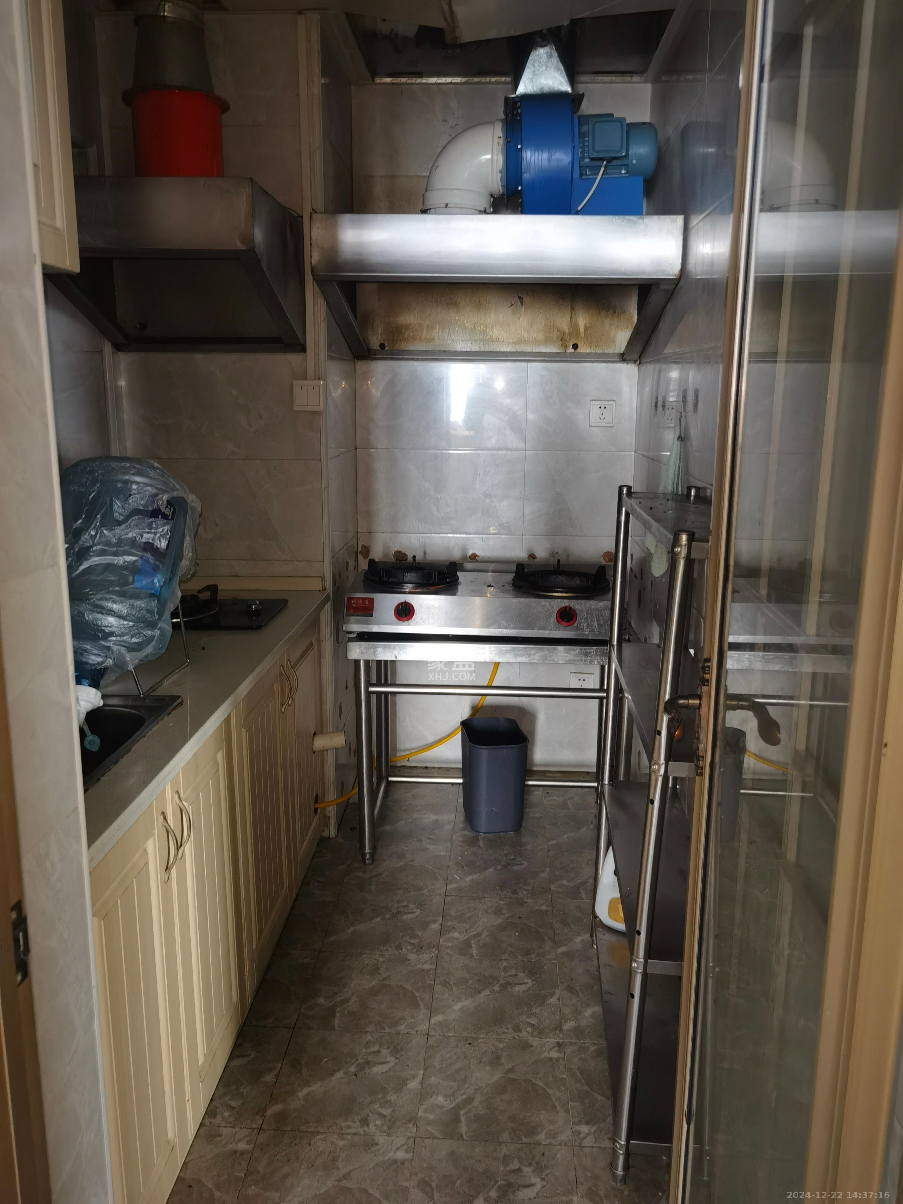 保利国际广场 1室1厅1卫 11000.0元/月 保利国际广场 1室1厅1卫 11000.0元/月室内图