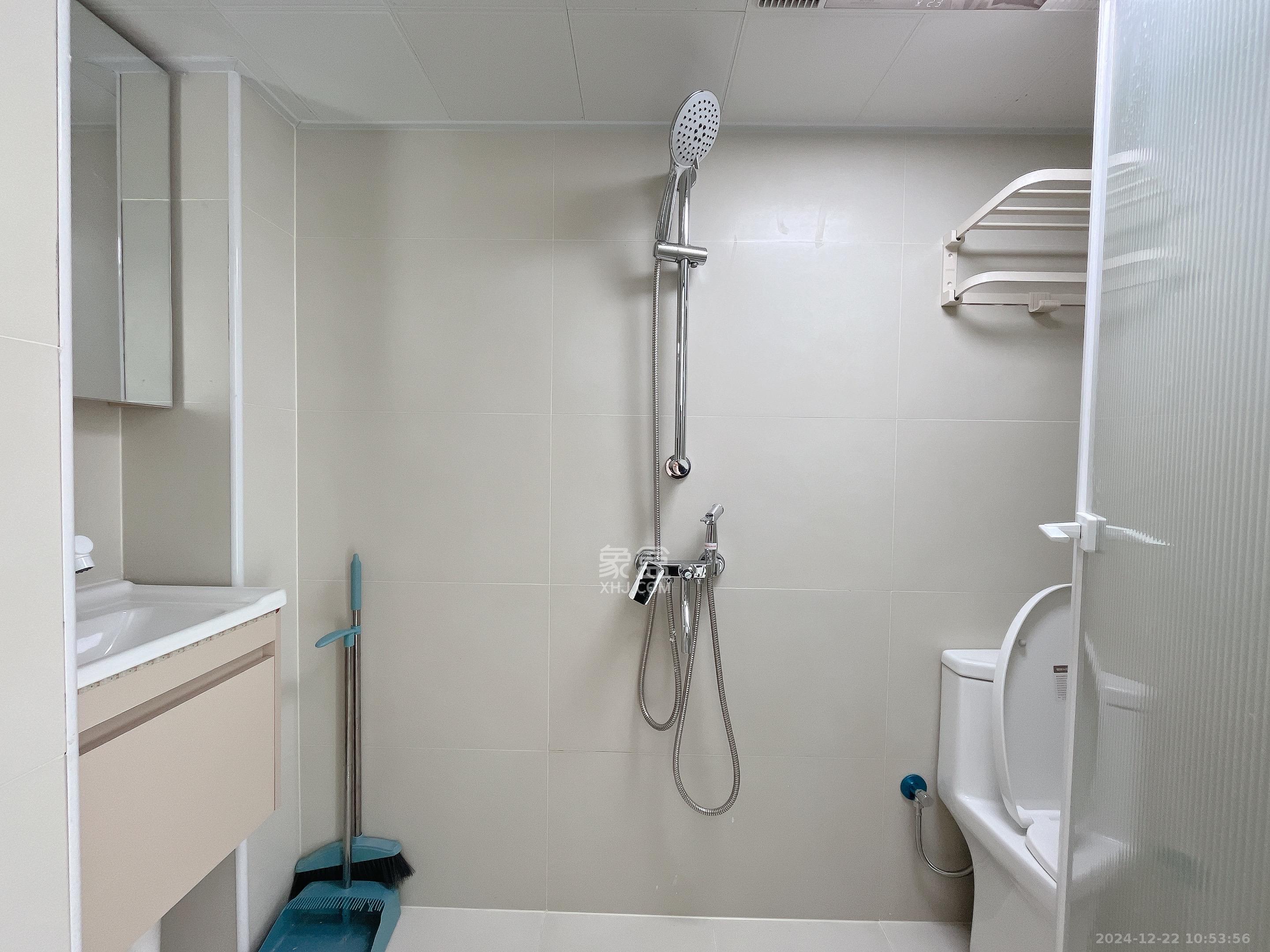 珠江花城好世界  1室1厅2卫    2200.0元/月 珠江花城好世界  1室1厅2卫    2200.0元/月室内图