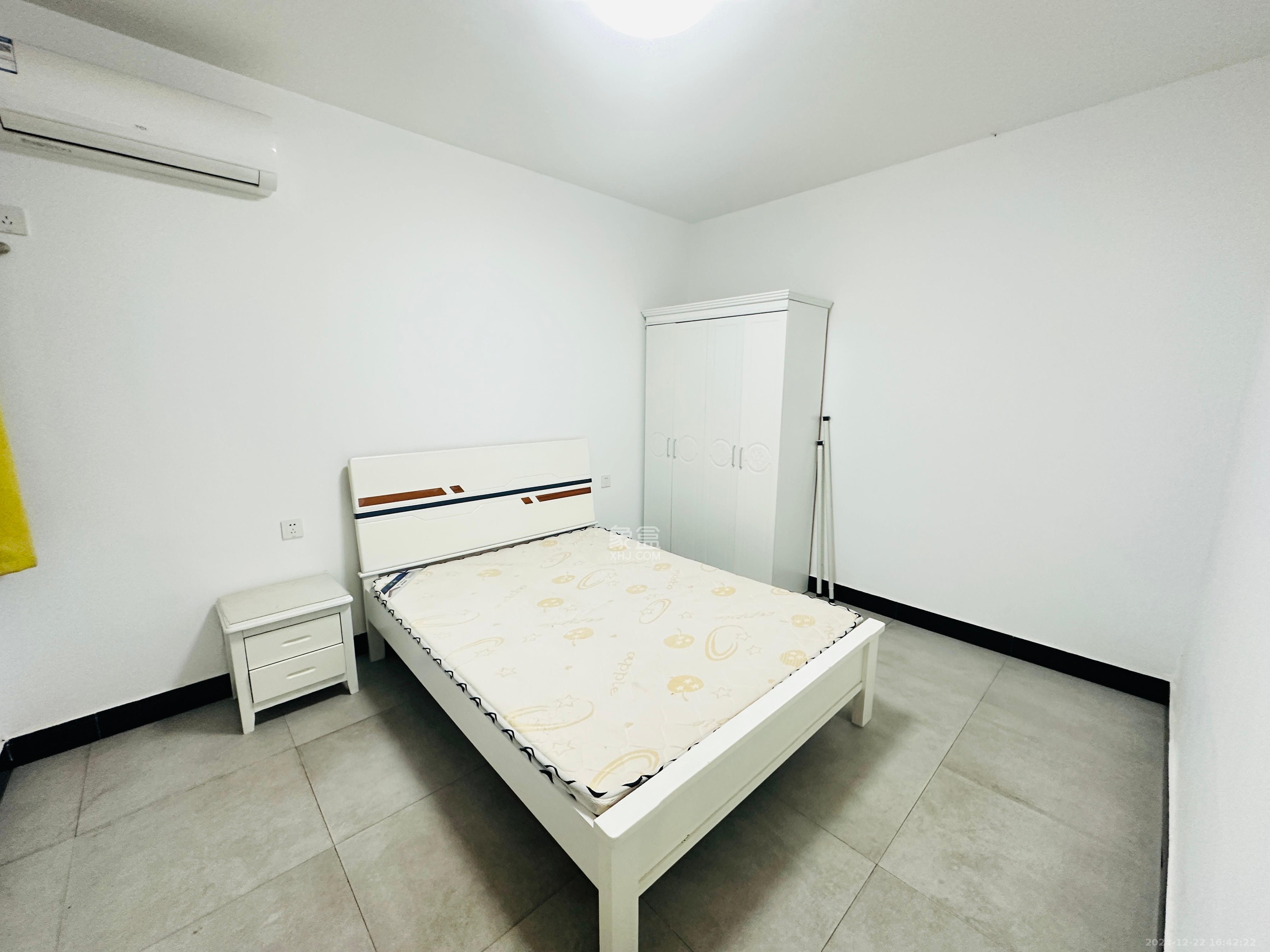 半山壹号  3室2厅2卫   3000.00元/月室内图