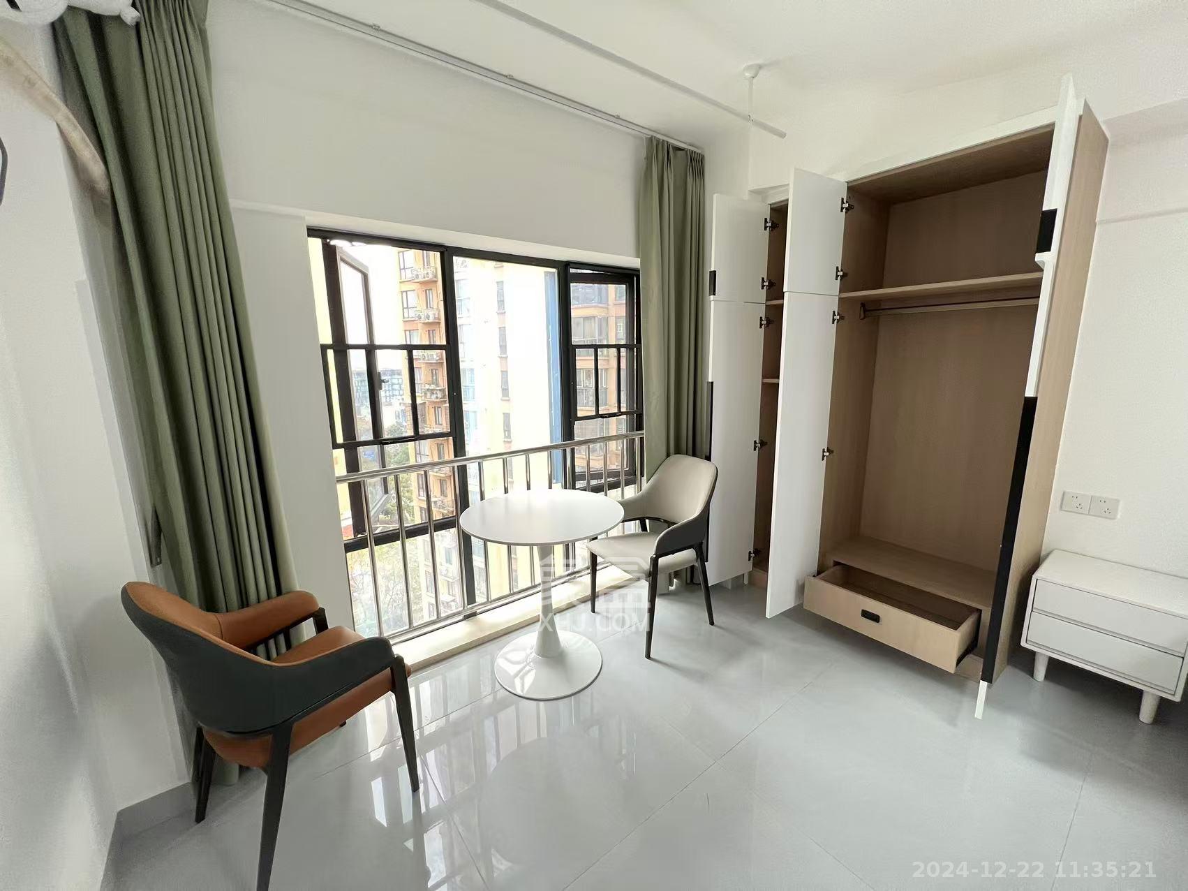 COCO蜜城  1室1厅1卫    1600.0元/月室内图