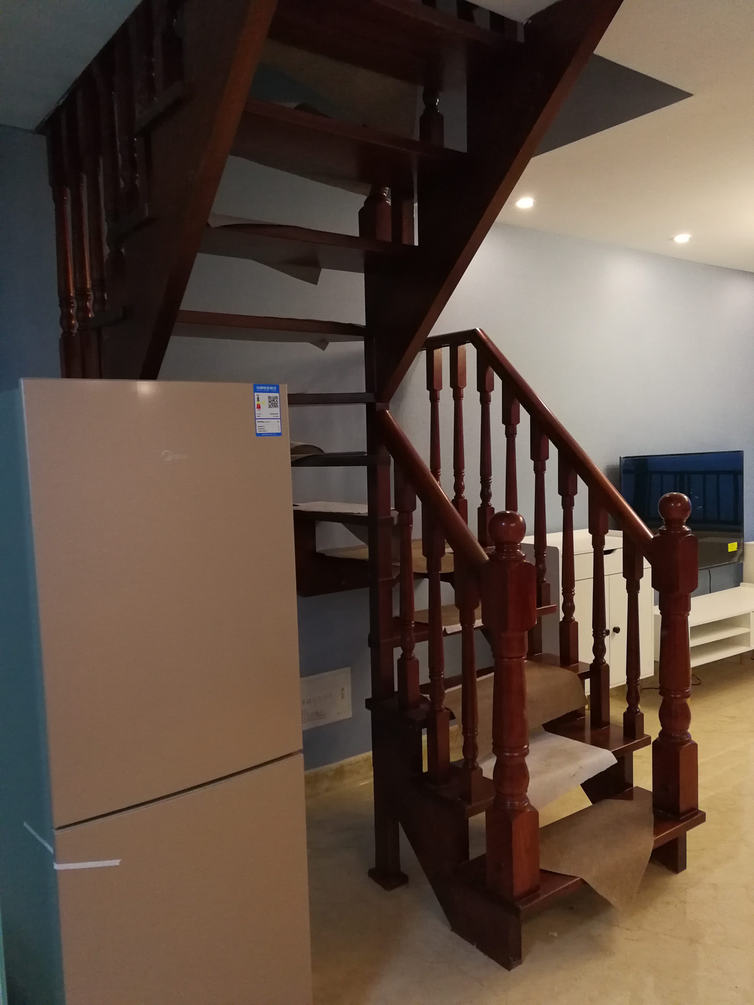 水榭花城中城  2室1厅1卫    1500.0元/月 水榭花城中城  2室1厅1卫    1500.0元/月室内图