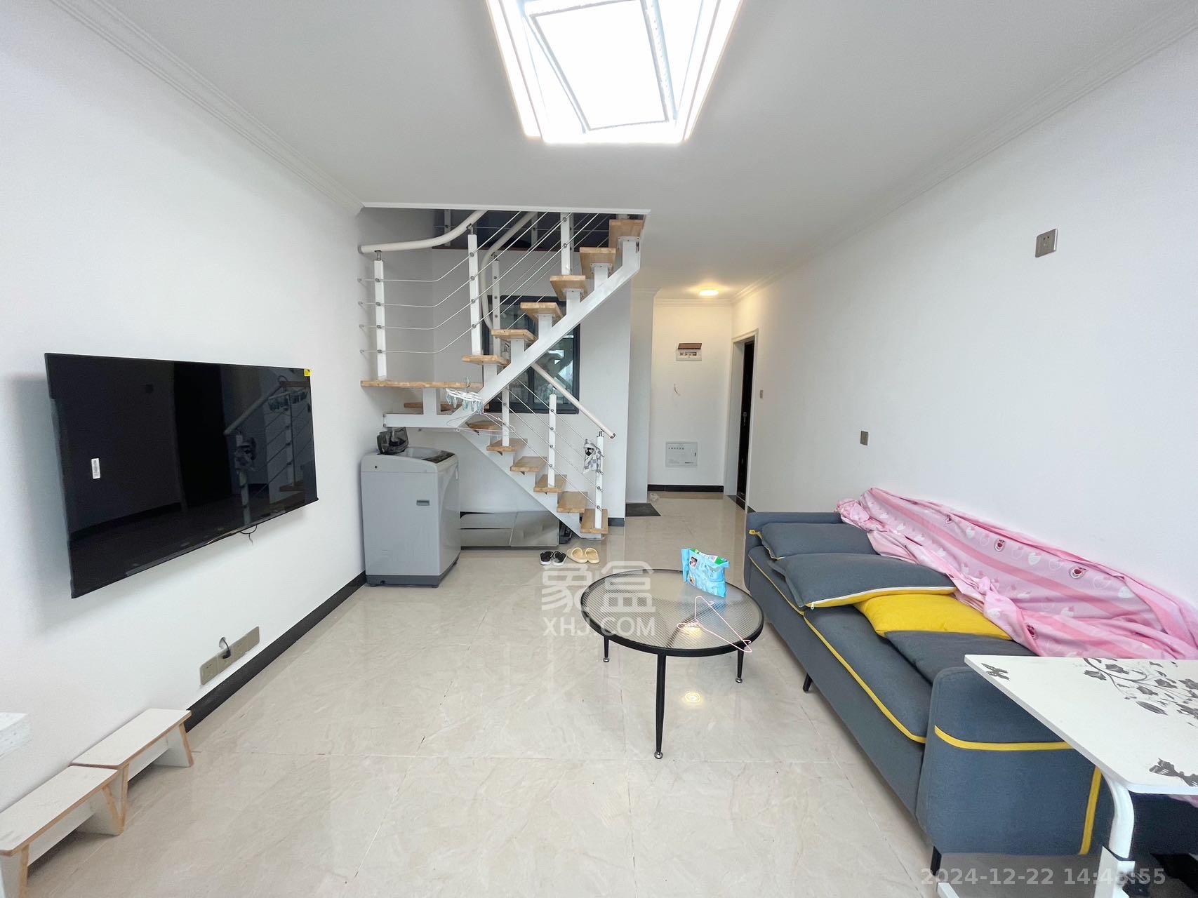 麓江春 2室1厅1卫 2500.0元/月 麓江春 2室1厅1卫 2500.0元/月室内图