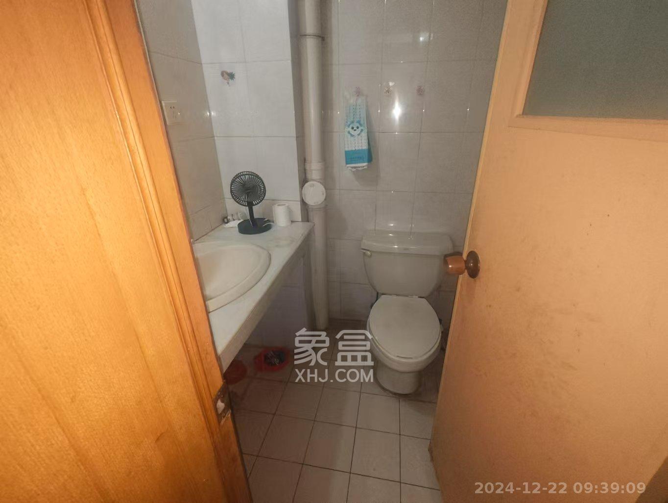 东塘电力院 3室2厅2卫 3300.0元/月 东塘电力院 3室2厅2卫 3300.0元/月室内图