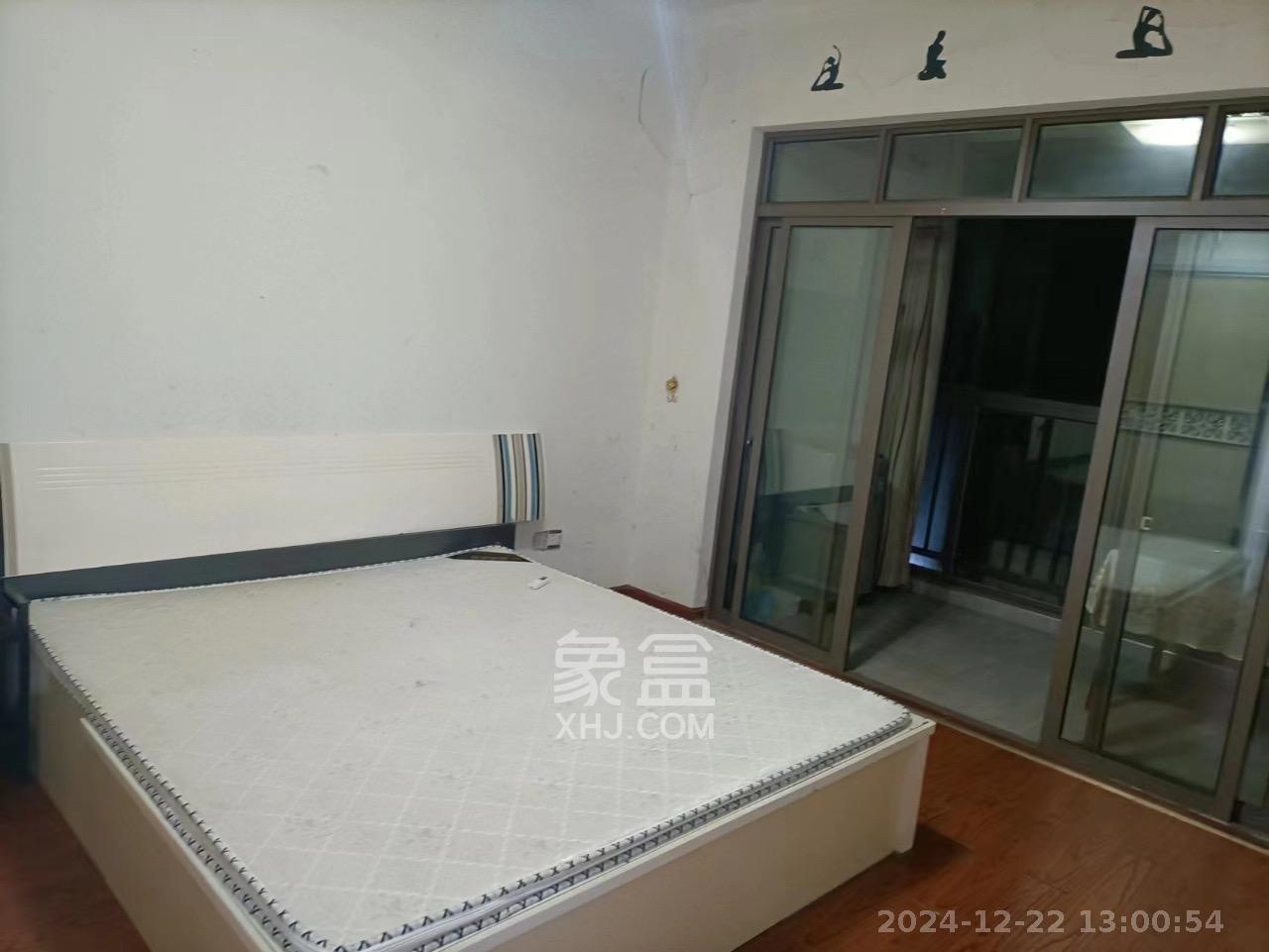 德庆水韵山城  2室1厅1卫    1800.0元/月室内图