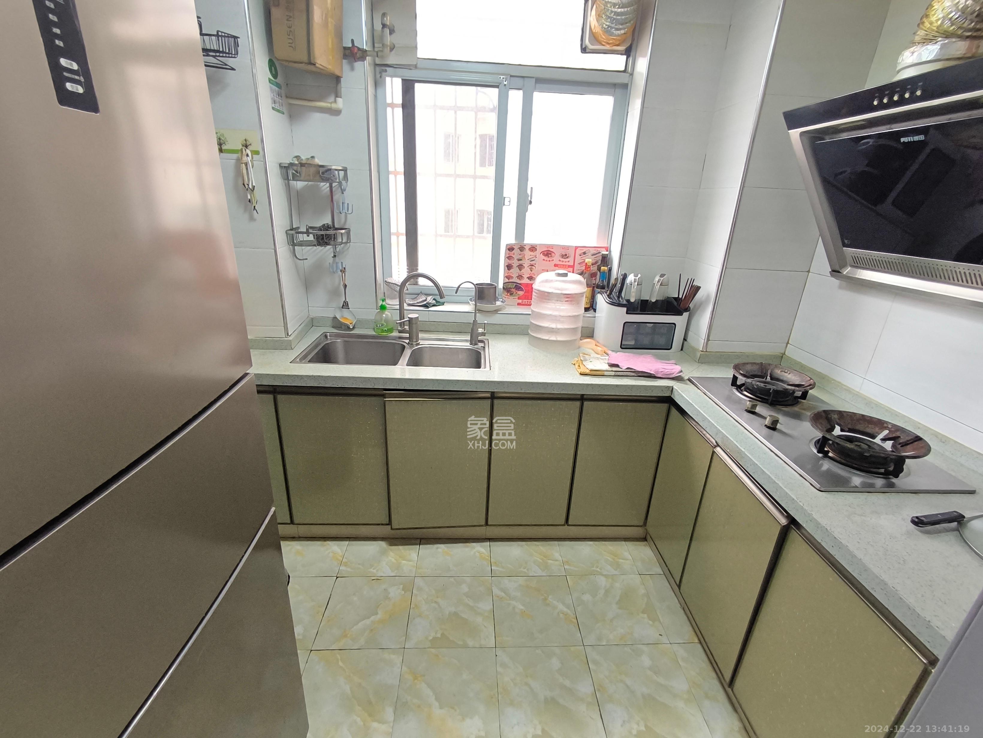 侯家塘有色研究院(长沙有色大院) 3室2厅2卫 2800.0元/月 侯家塘有色研究院(长沙有色大院) 3室2厅2卫 2800.0元/月室内图