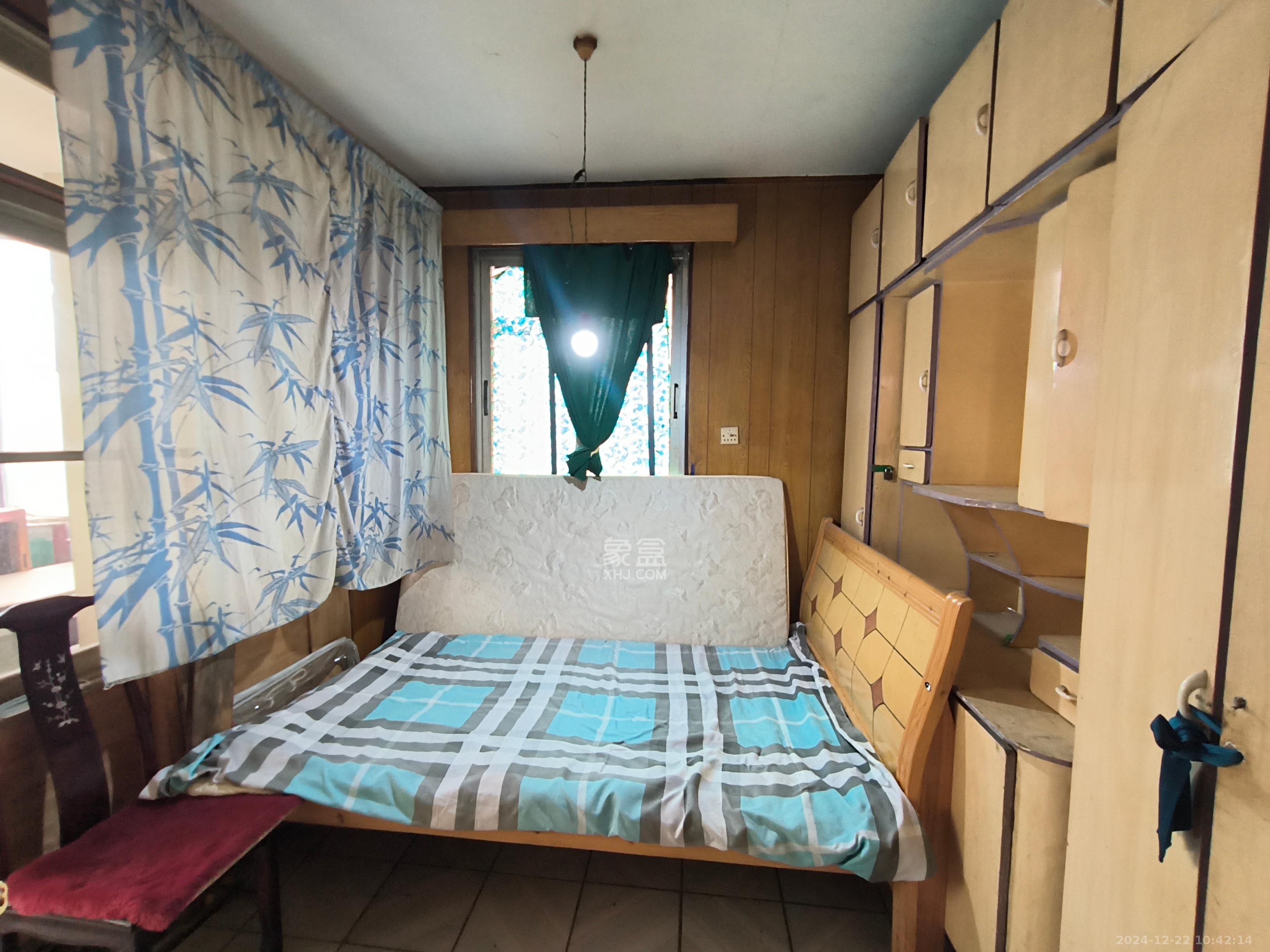 向韶村 2室2厅1卫 1300.0元/月 向韶村 2室2厅1卫 1300.0元/月室内图