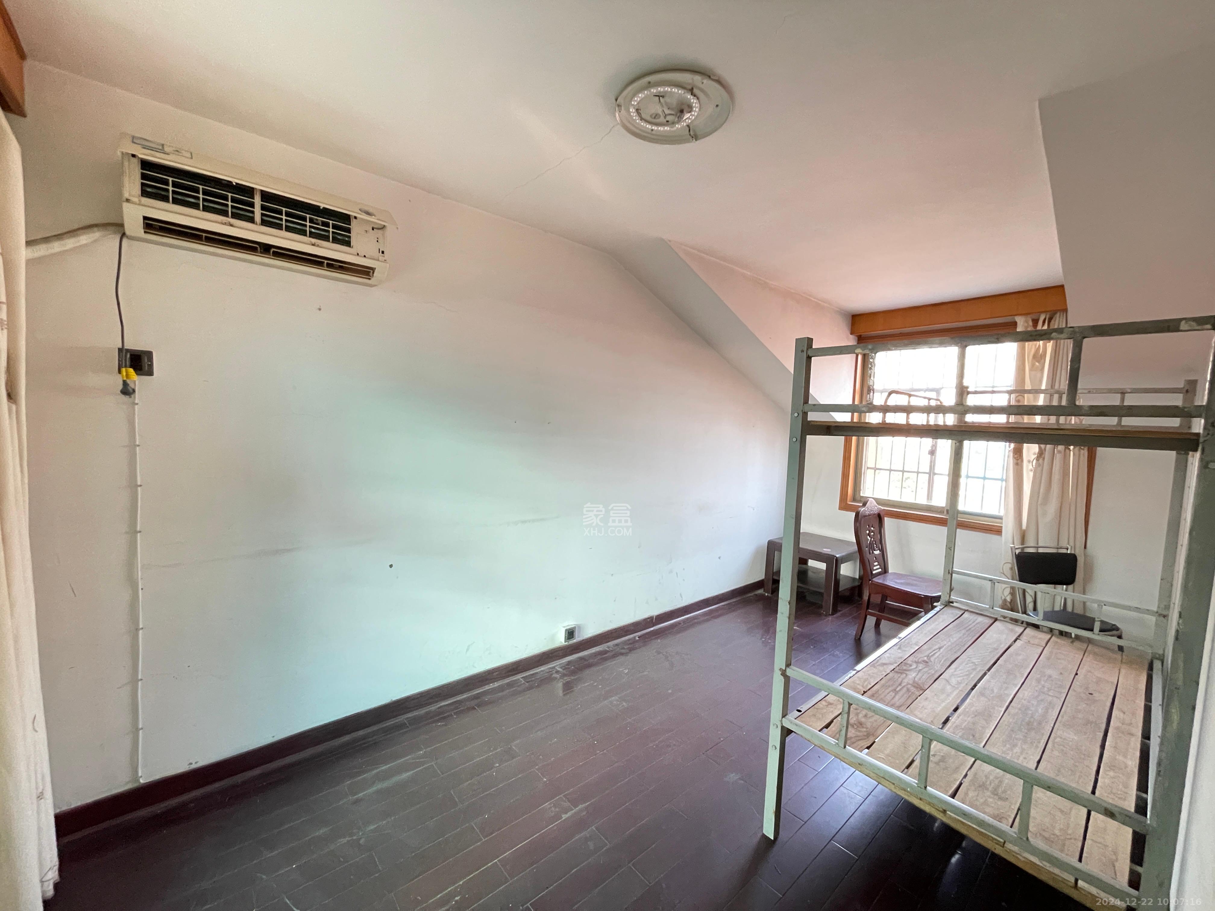 阳明山庄 5室2厅3卫 2300.0元/月 阳明山庄 5室2厅3卫 2300.0元/月室内图