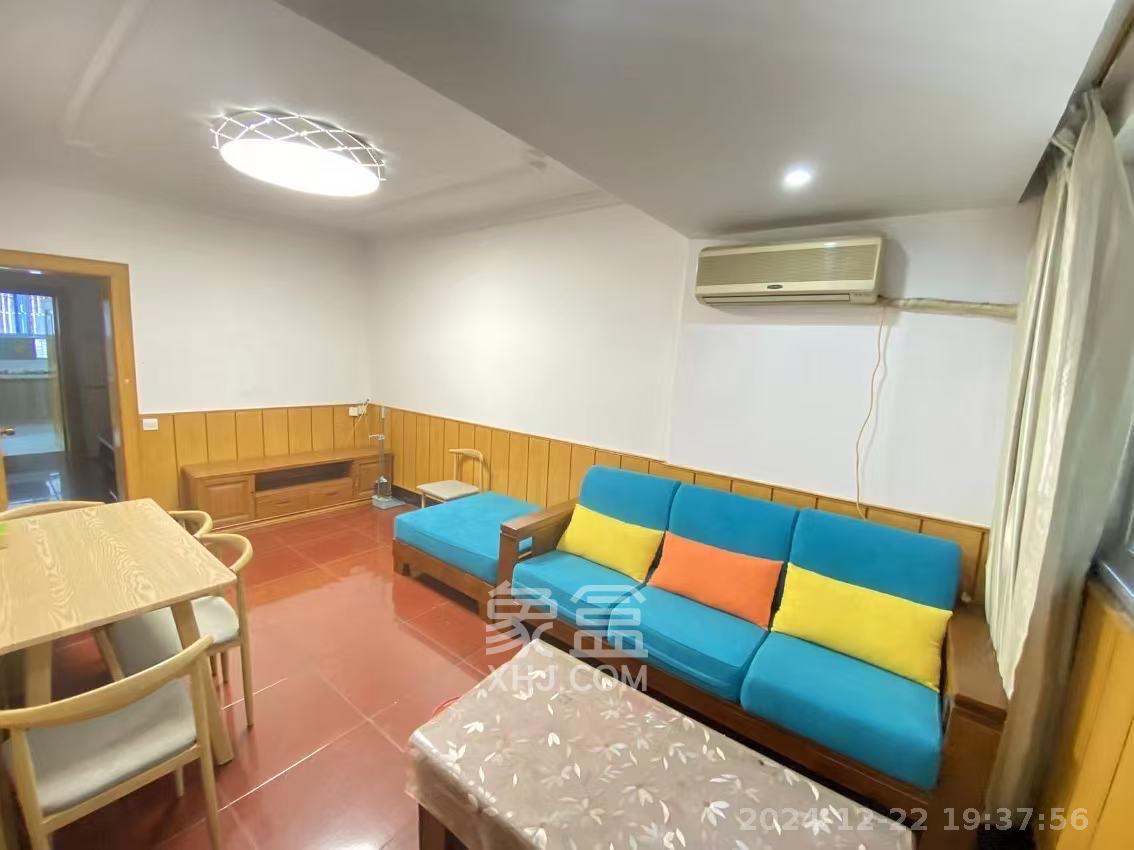 向韶村  2室1厅1卫    2400.0元/月室内图