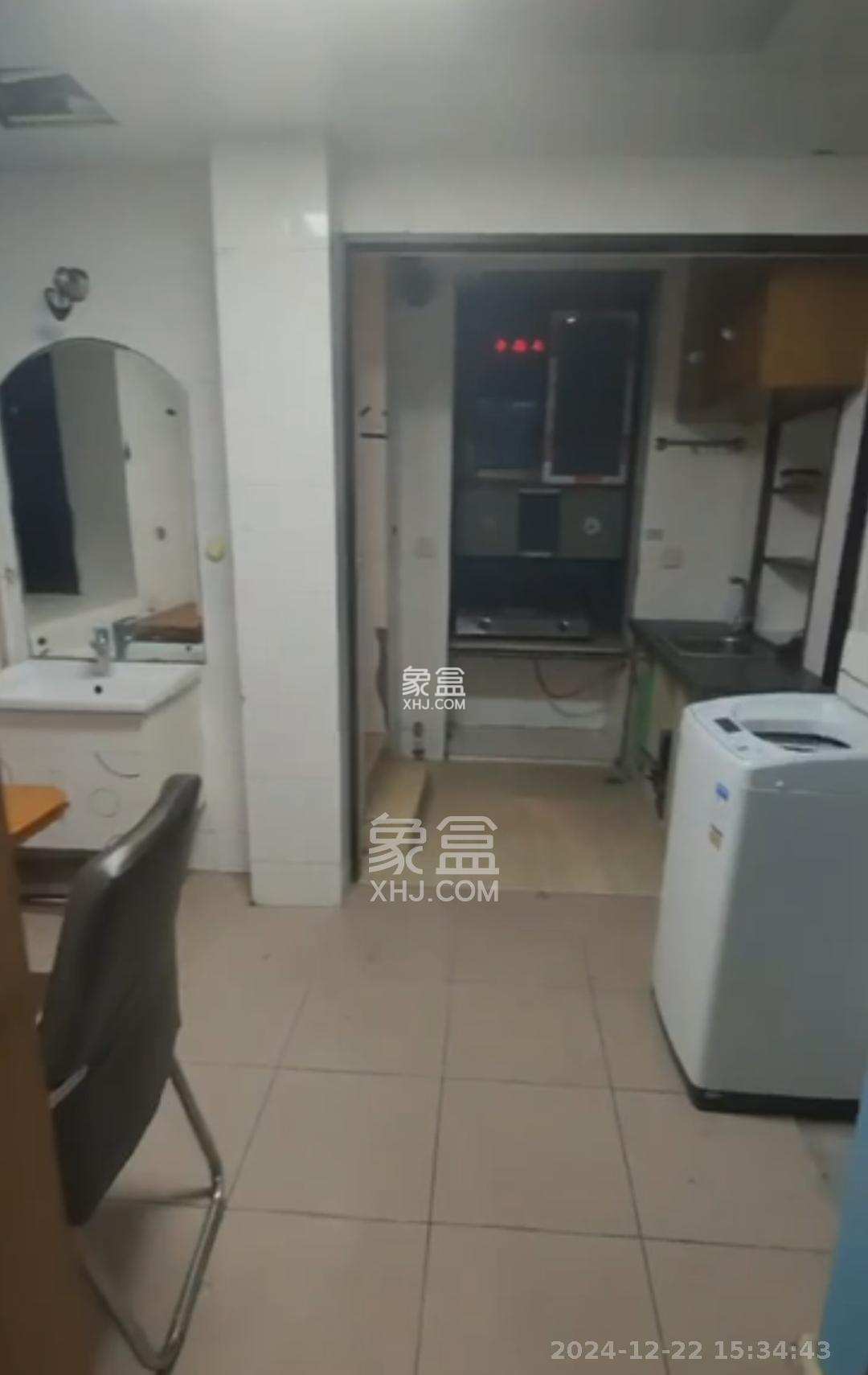 红旗区一片 1室0厅0卫 1400.0元/月 红旗区一片 1室0厅0卫 1400.0元/月室内图