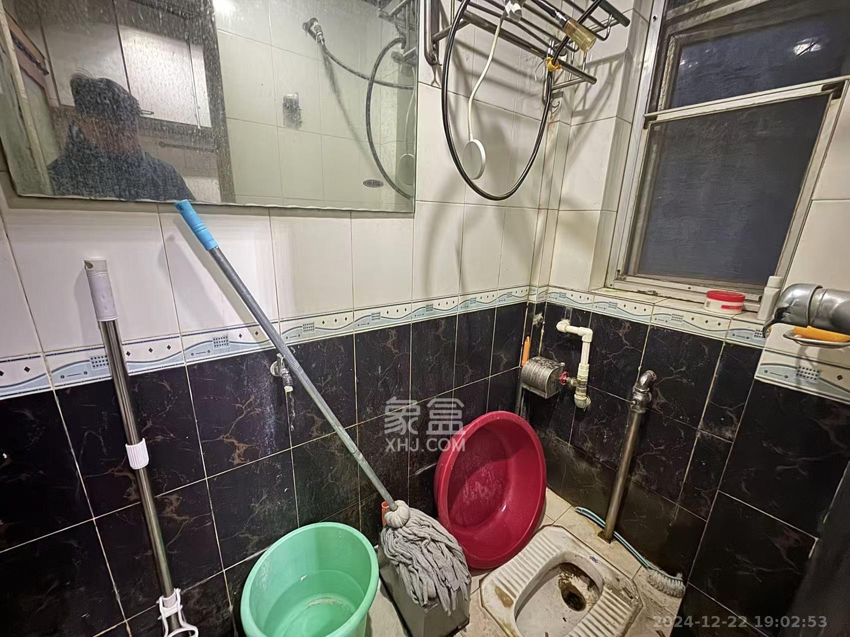 郊区外贸宿舍 2室1厅1卫 1500.0元/月 郊区外贸宿舍 2室1厅1卫 1500.0元/月室内图