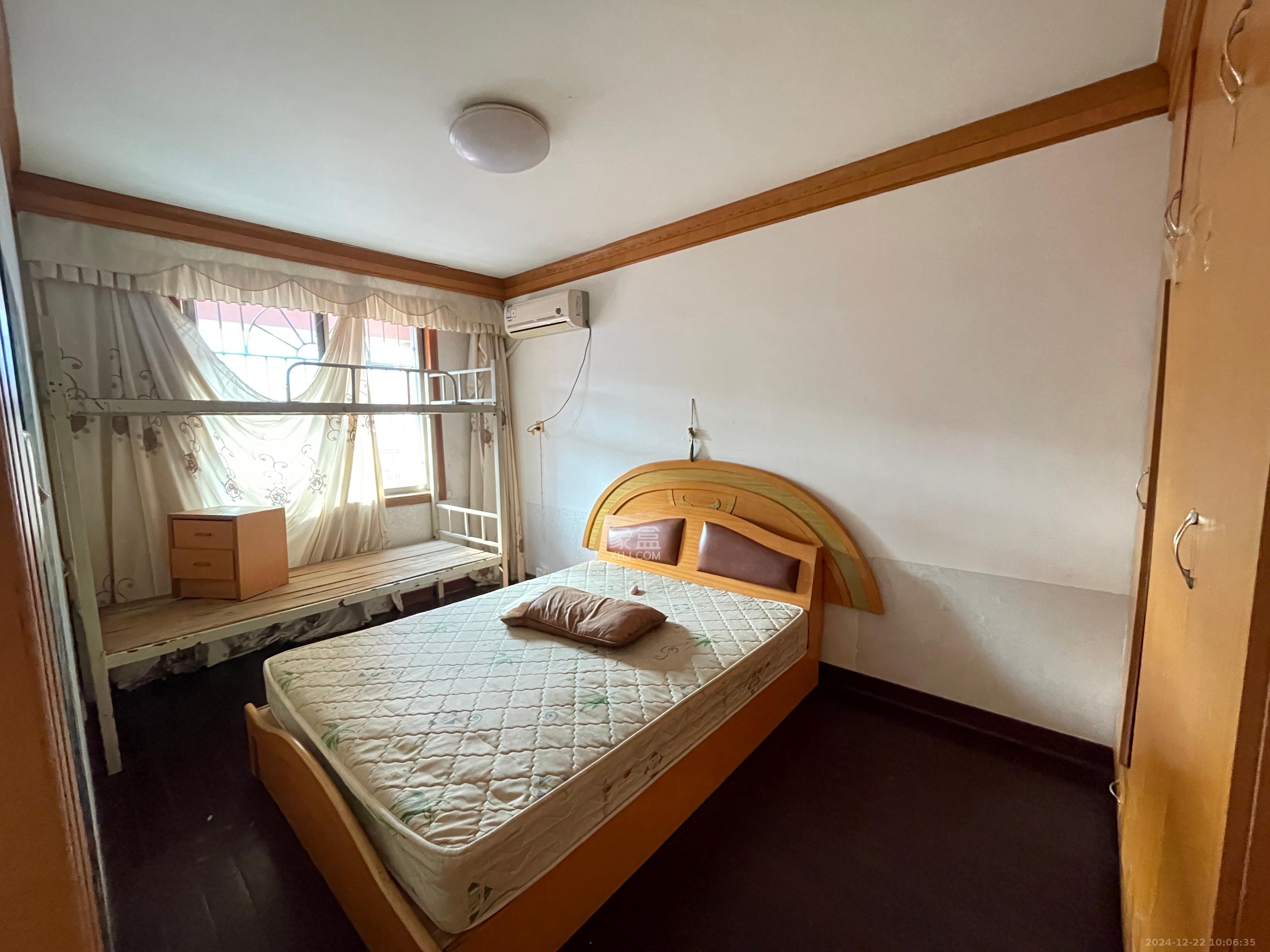 阳明山庄 5室2厅3卫 2300.0元/月 阳明山庄 5室2厅3卫 2300.0元/月室内图