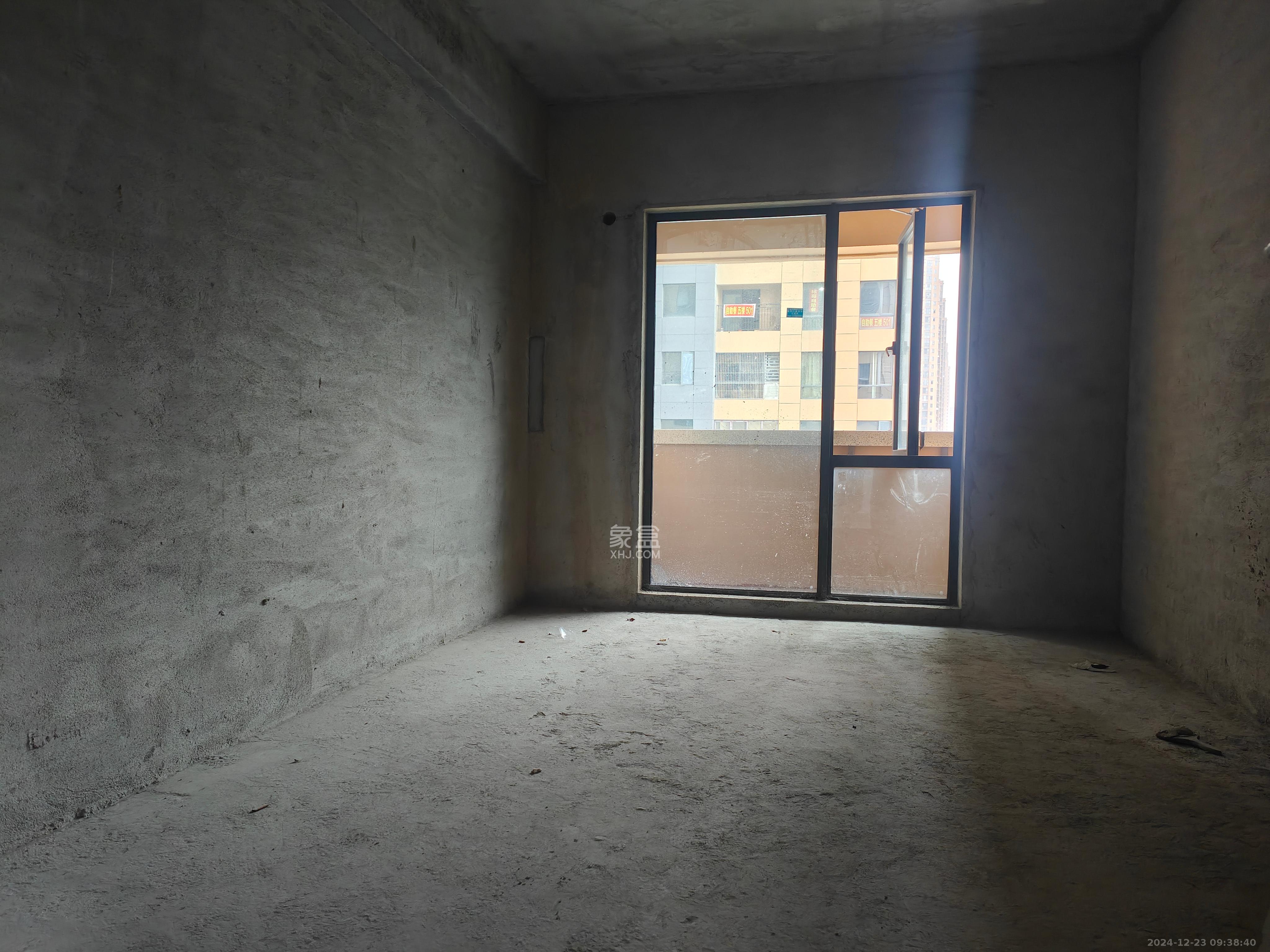 莲馨苑  1室1厅1卫    1300.0元/月室内图