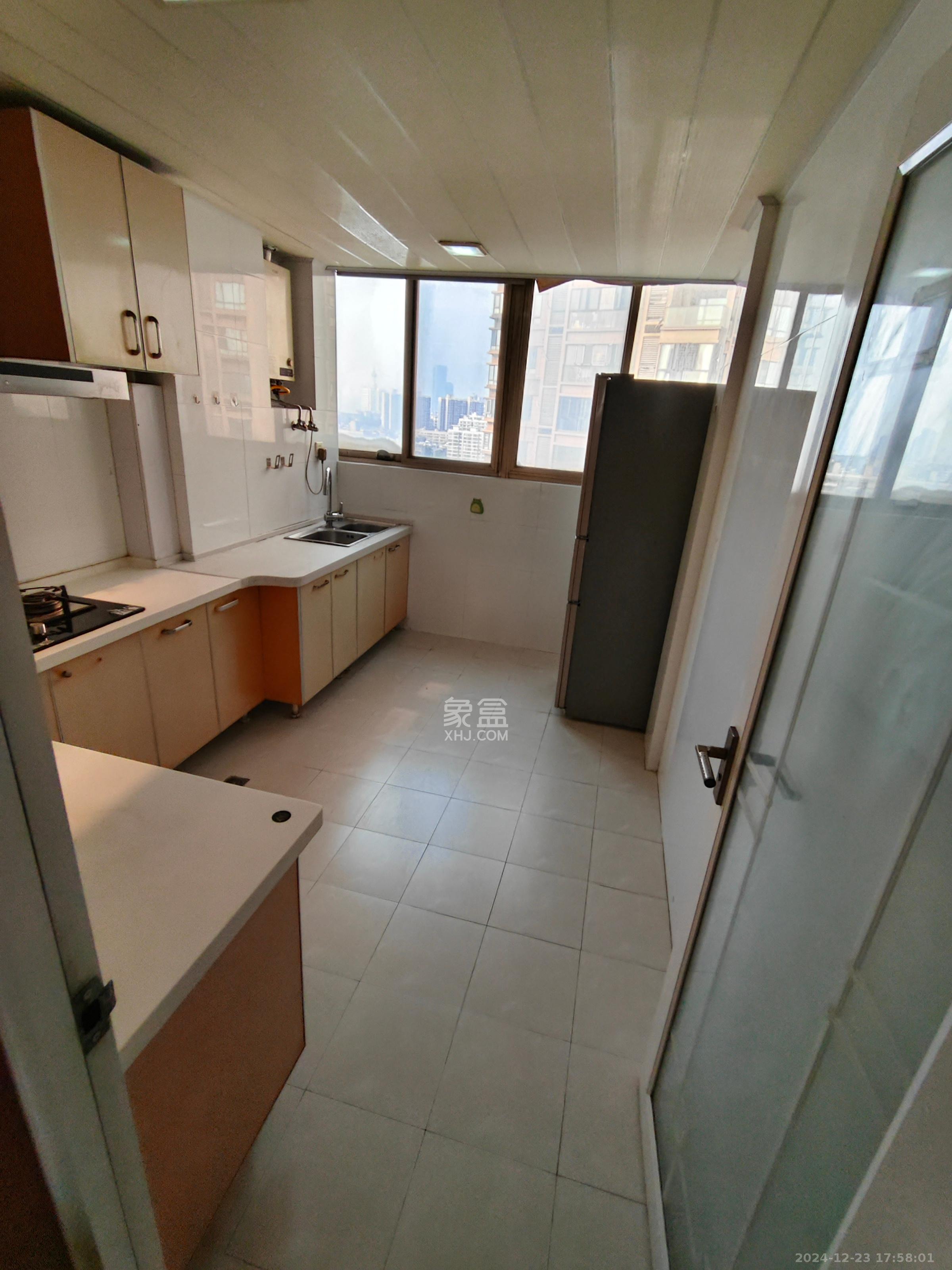 有色金属研究院(湖南有色金属研究院第一、二生活区) 3室2厅2卫 2700.0元/月 有色金属研究院(湖南有色金属研究院第一、二生活区) 3室2厅2卫 2700.0元/月室内图