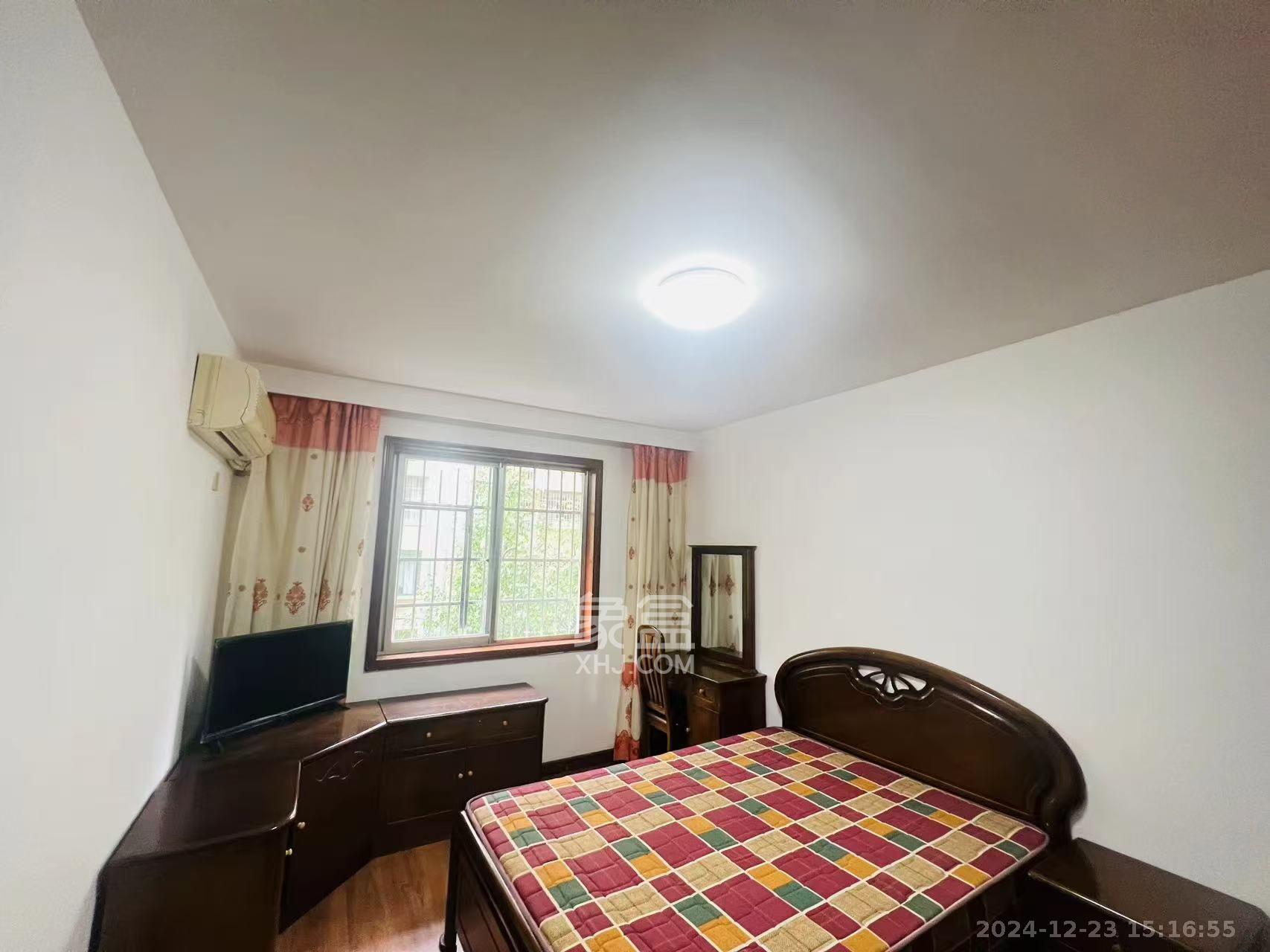 佳园星城 3室2厅1卫 1800.0元/月 佳园星城 3室2厅1卫 1800.0元/月室内图