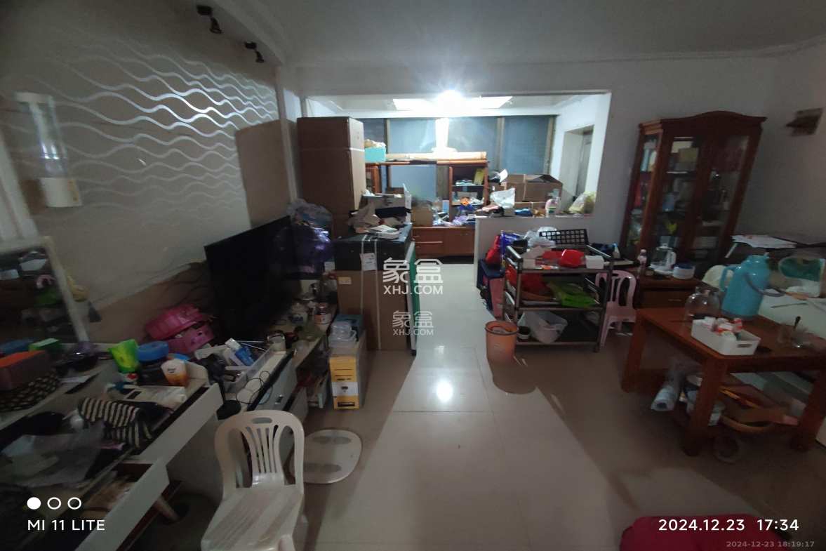 城南花苑 2室2厅1卫 1100.0元/月 城南花苑 2室2厅1卫 1100.0元/月室内图