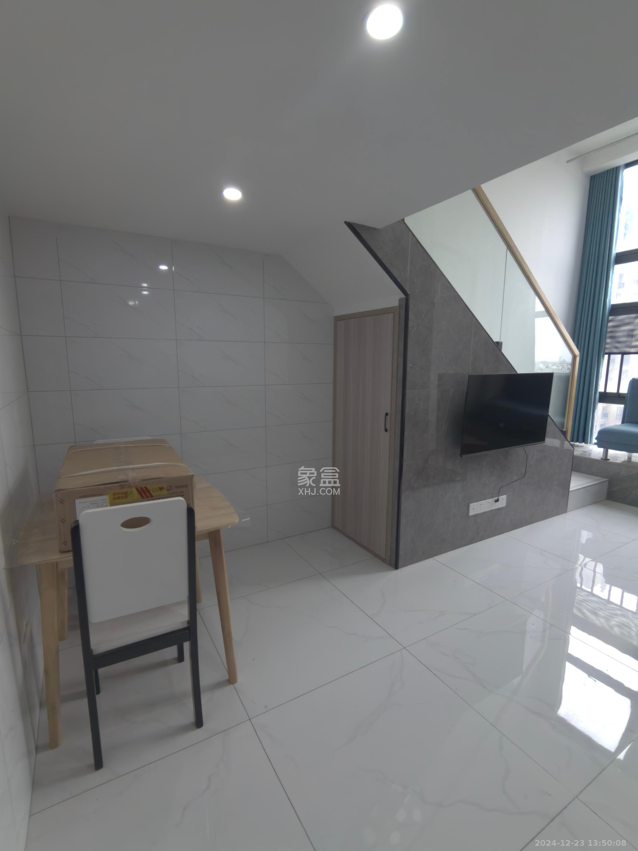 正荣财富中心  1室0厅0卫    1450.0元/月 正荣财富中心  1室0厅0卫    1450.0元/月室内图