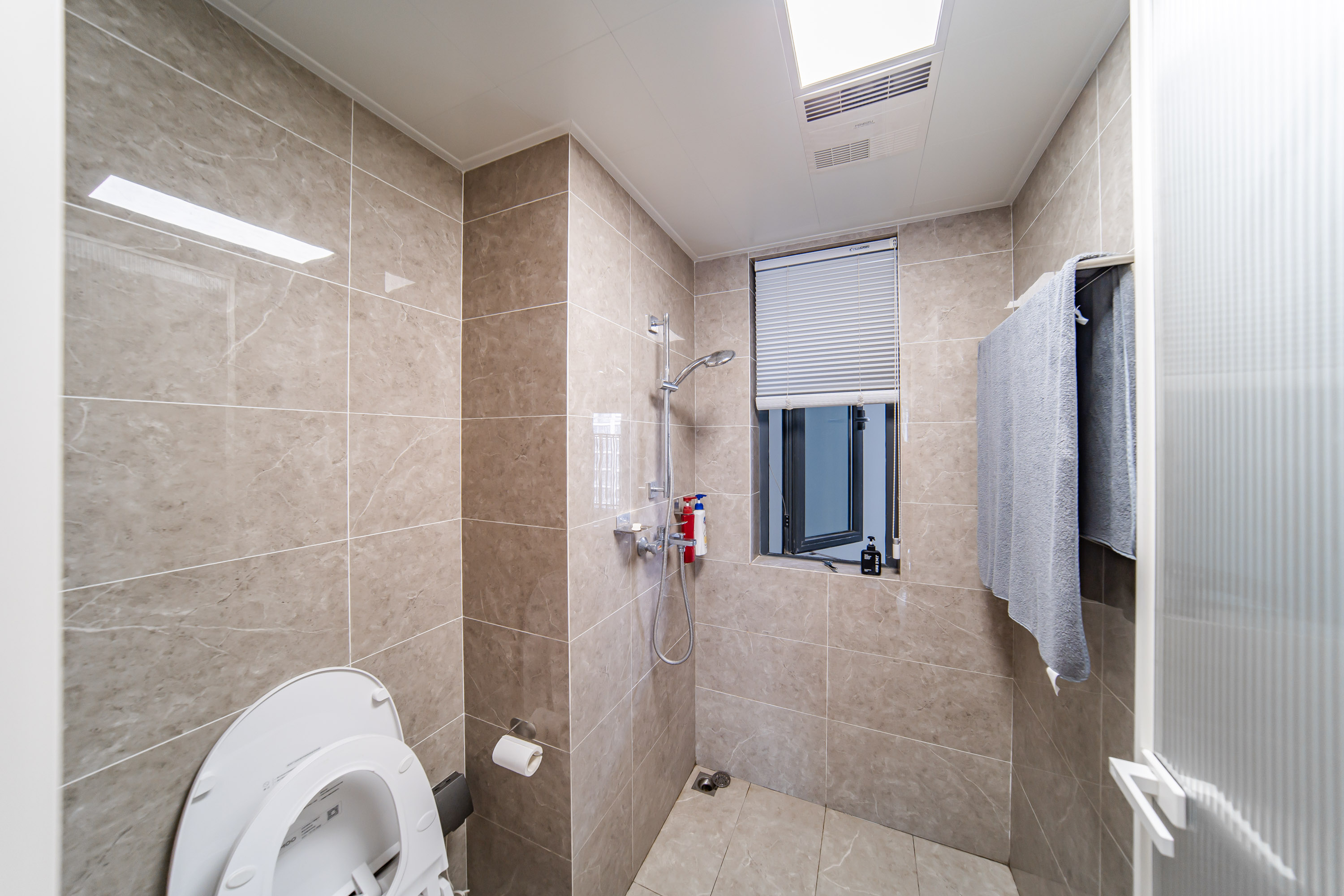 华润凯旋门一期 3室2厅2卫 150.0万 华润凯旋门一期 3室2厅2卫 150.0万卫生间