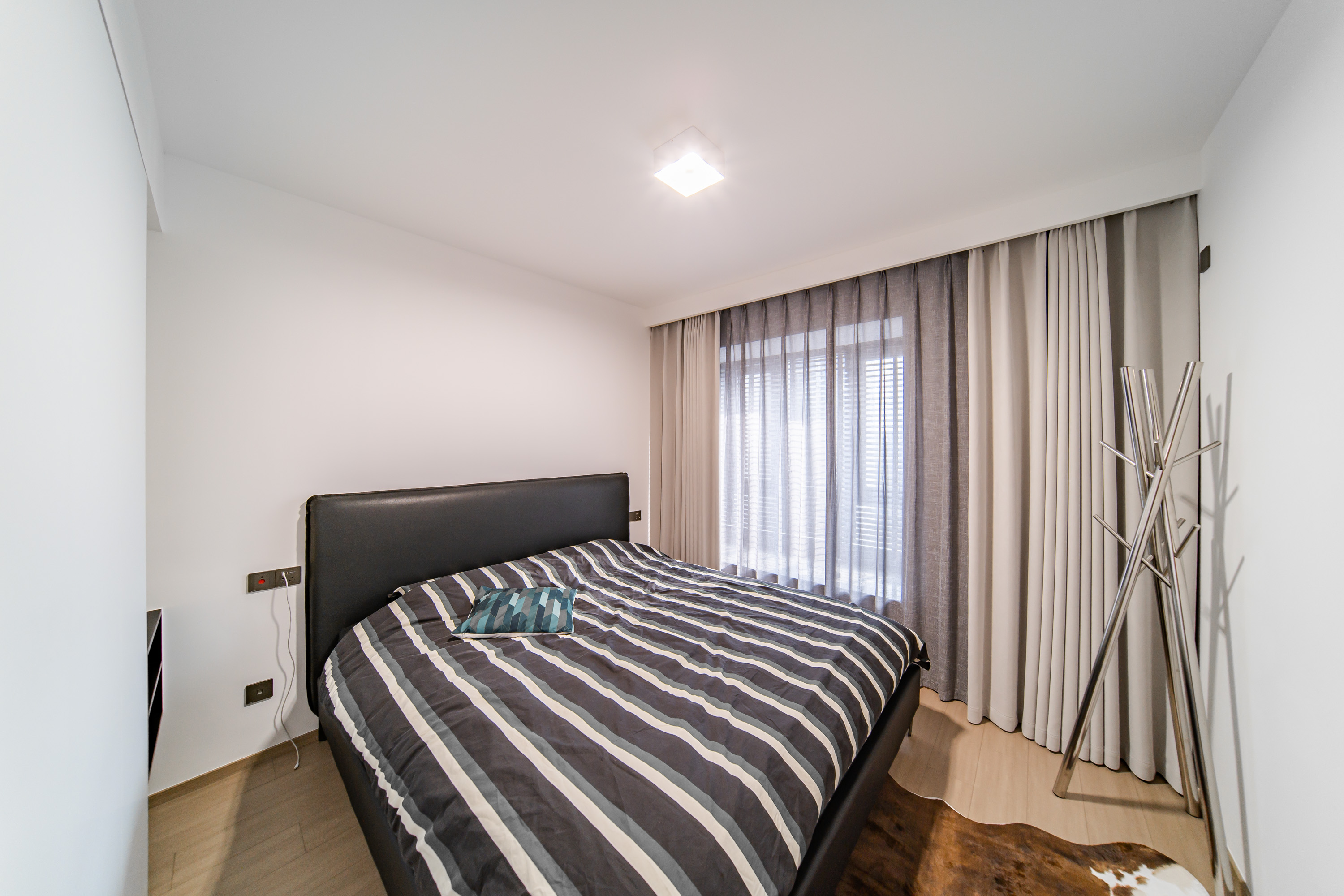 华润凯旋门一期 3室2厅2卫 150.0万 华润凯旋门一期 3室2厅2卫 150.0万卧室