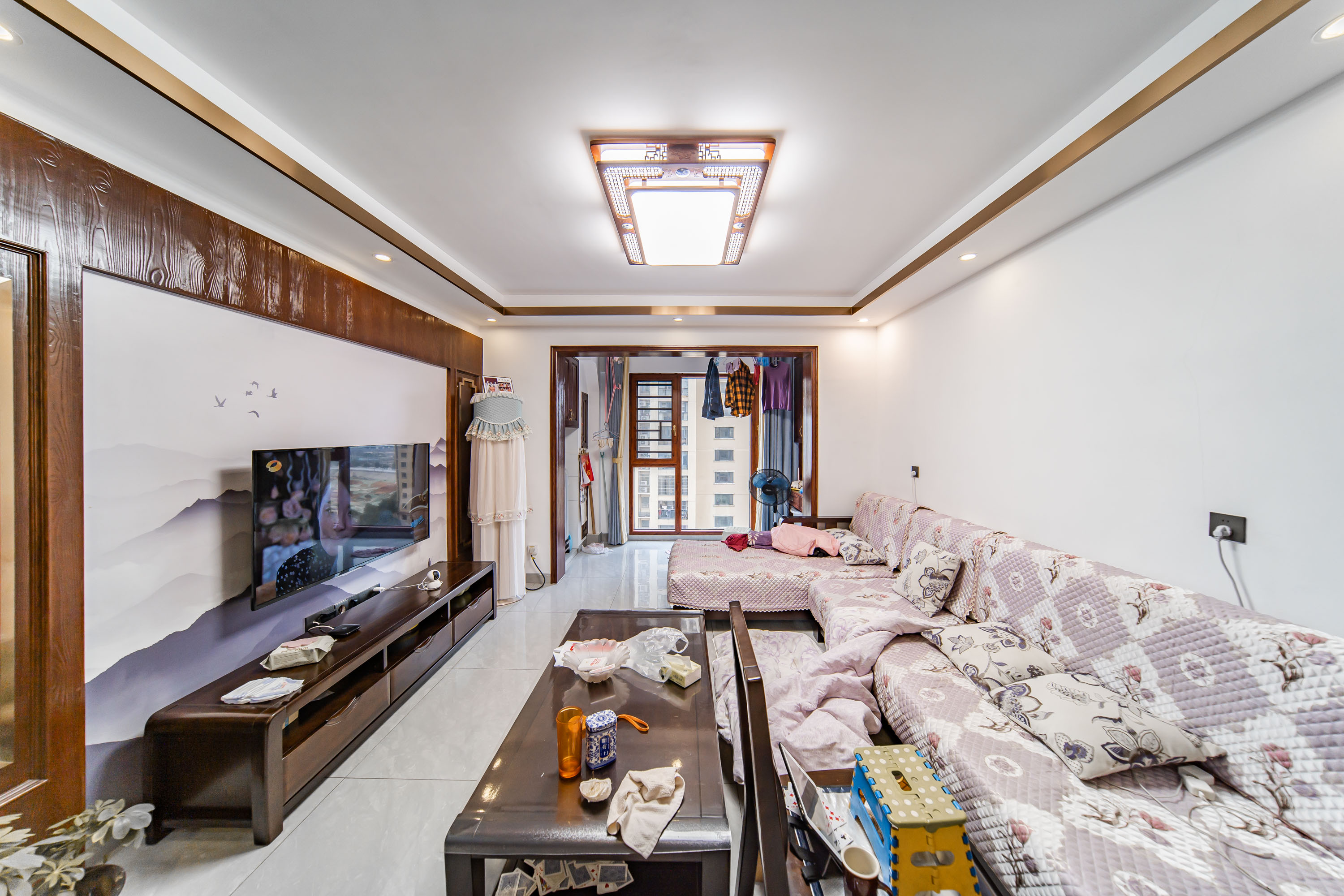 洋湖明园一期  2室2厅1卫   63.00万