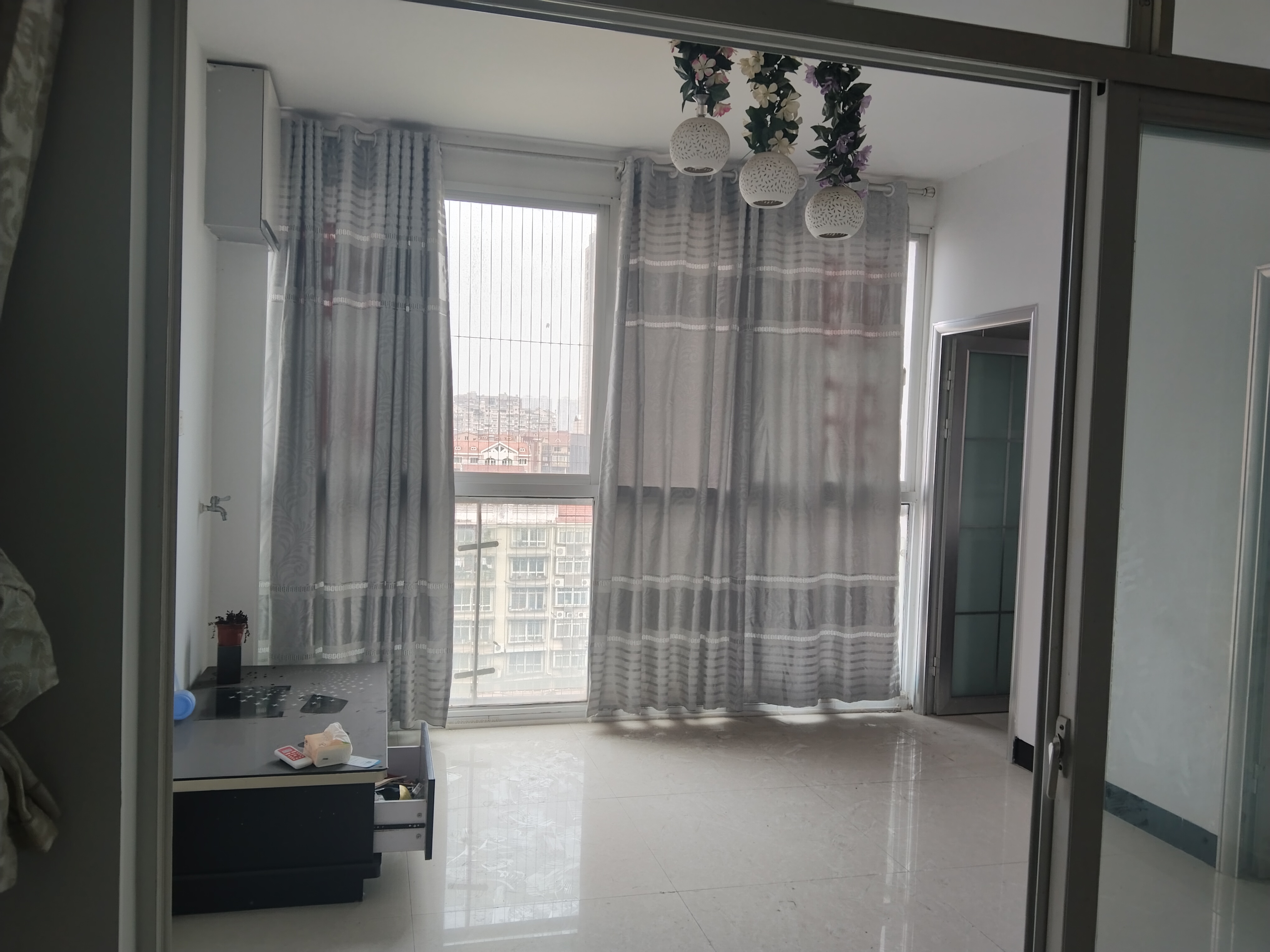 繁茂大厦  1室1厅1卫    16.8万 繁茂大厦  1室1厅1卫    16.8万室内图