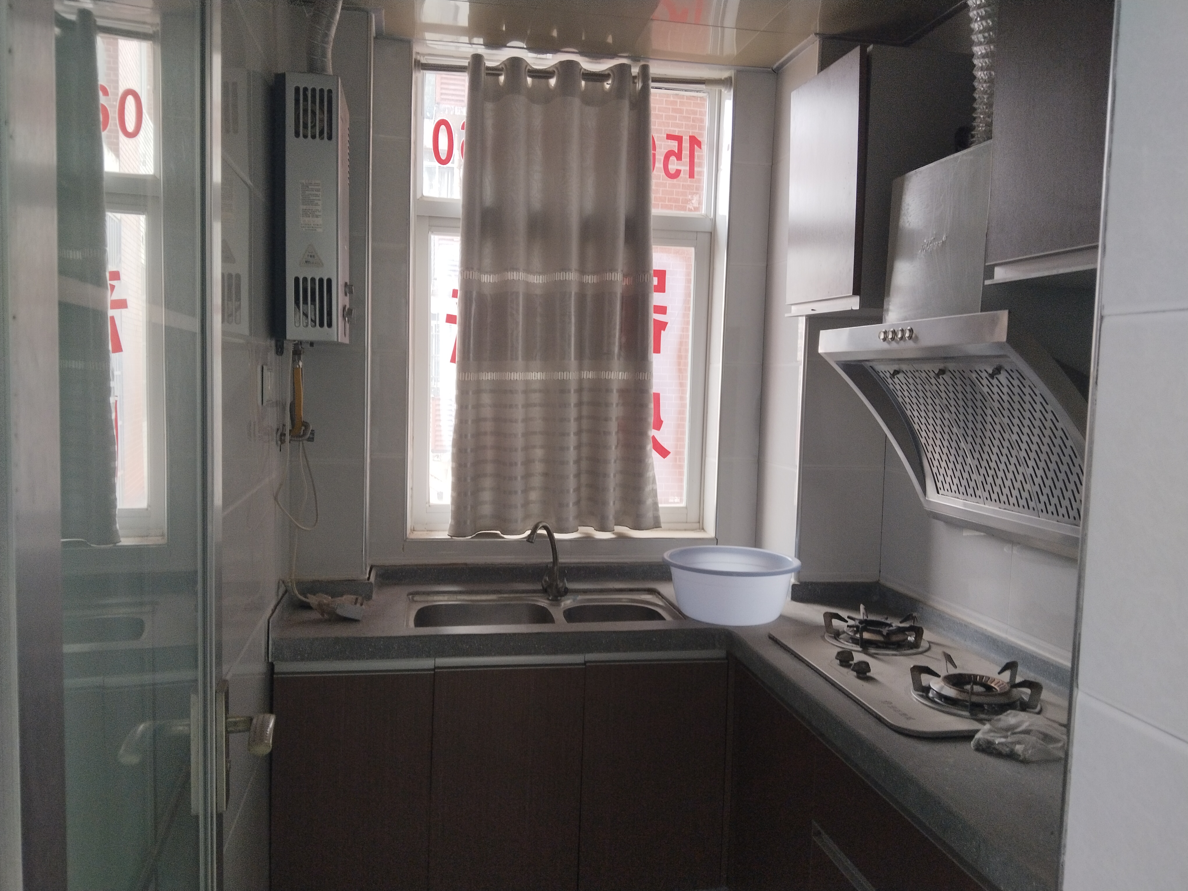 繁茂大厦  1室1厅1卫    16.8万 繁茂大厦  1室1厅1卫    16.8万室内图